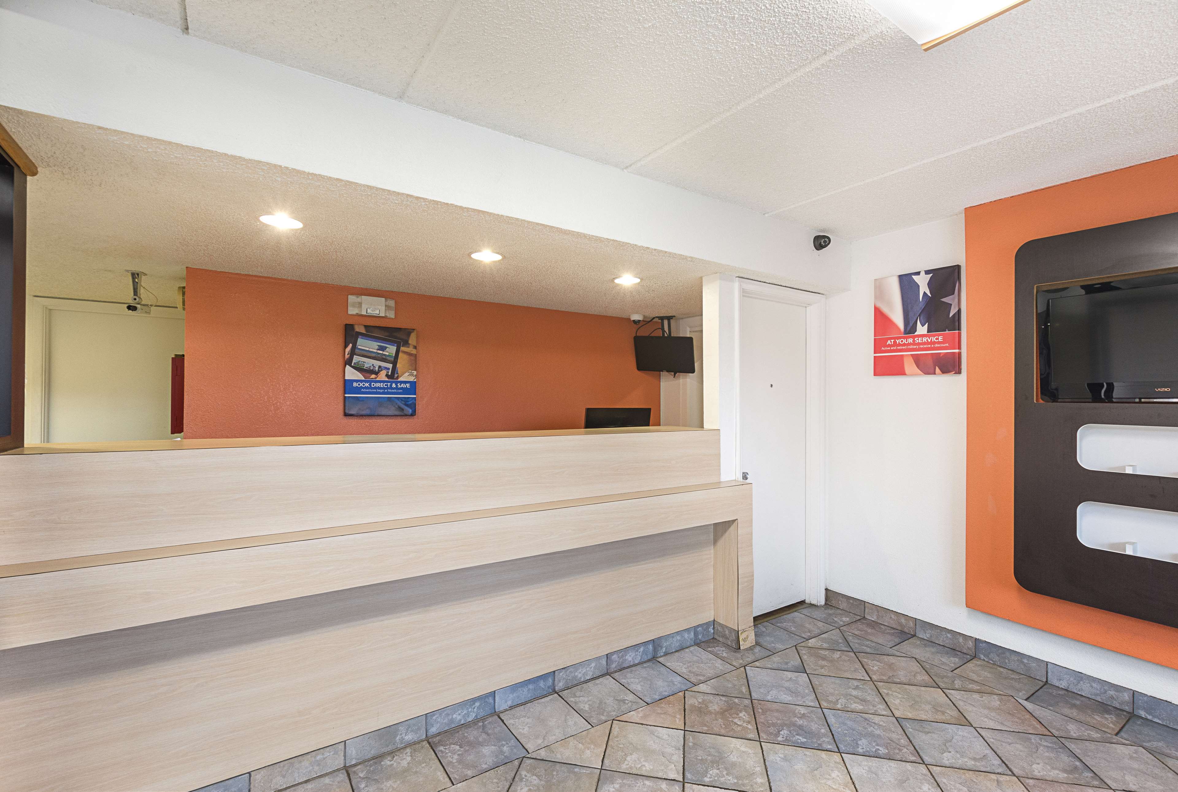 Motel 6 Charlotte Coliseum