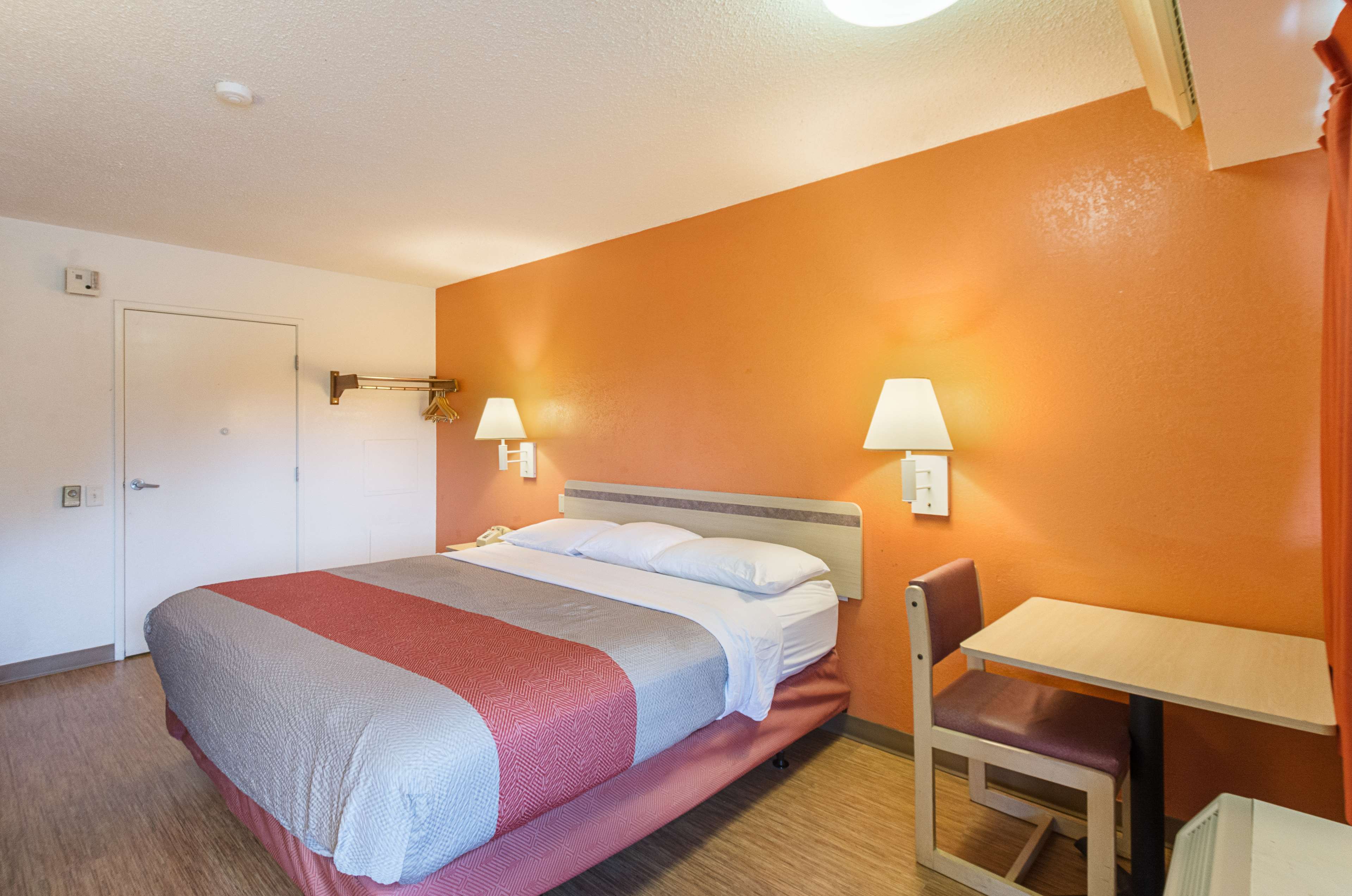 Motel 6 Charlotte Coliseum