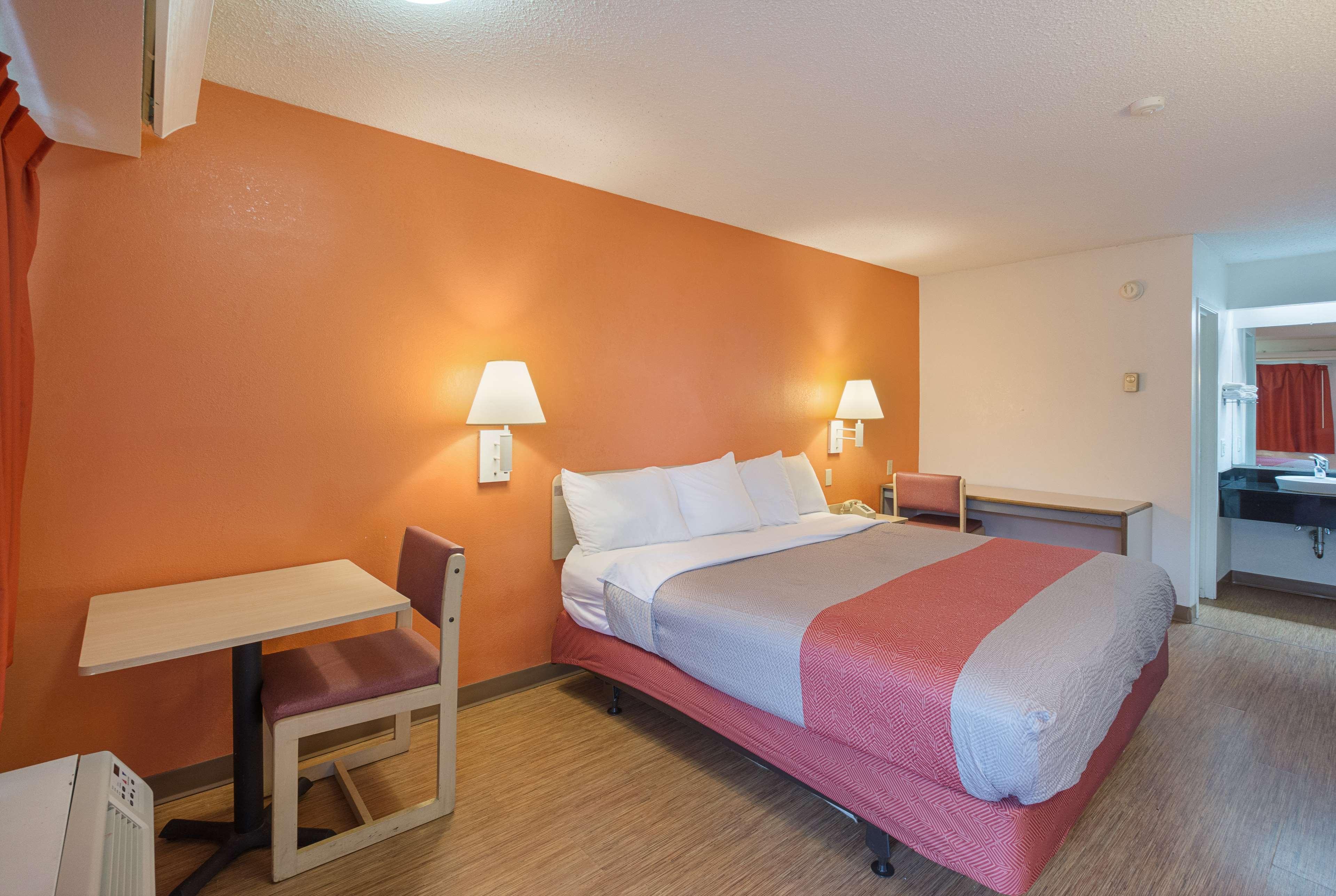 Motel 6 Charlotte Coliseum