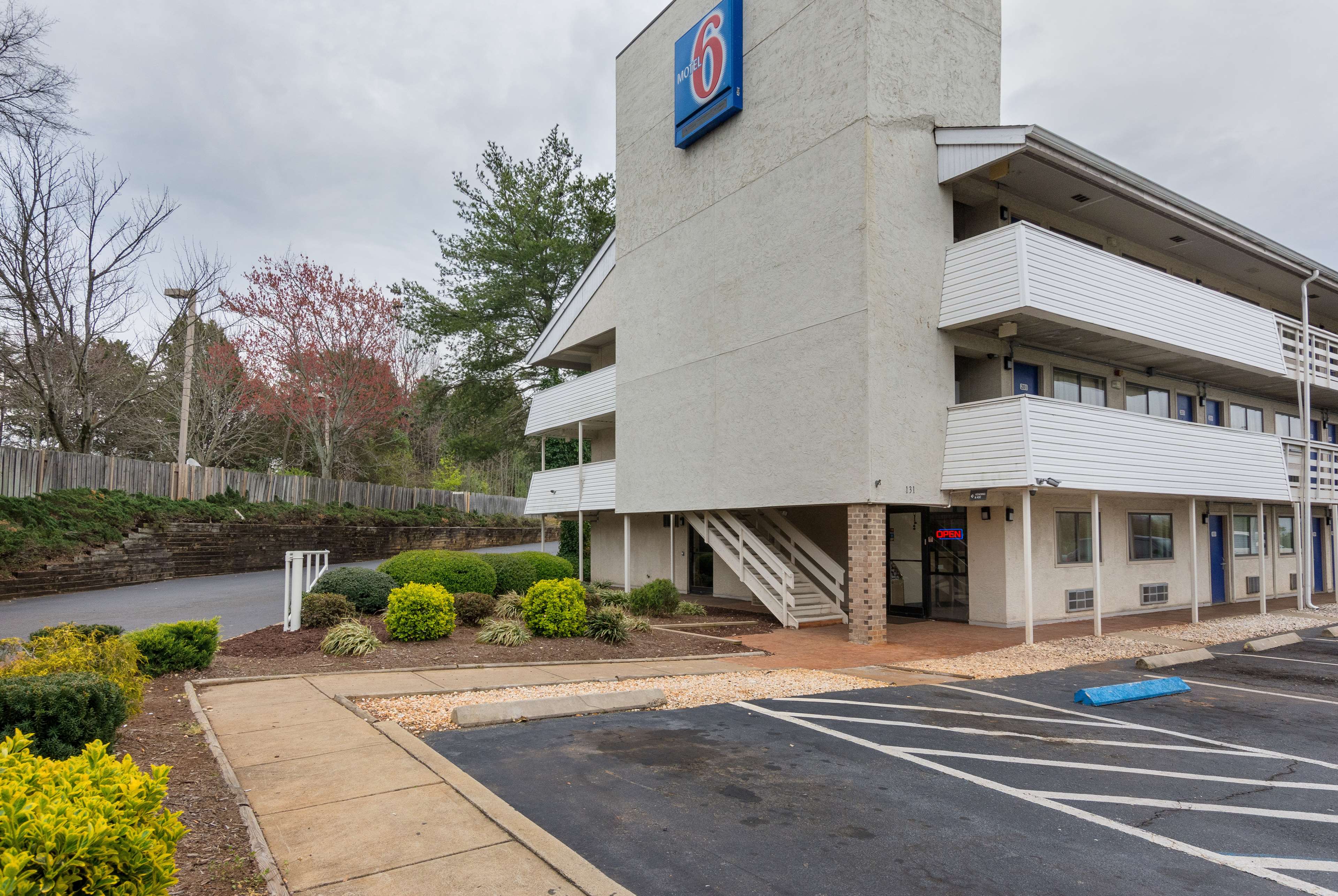 Motel 6 Charlotte Coliseum