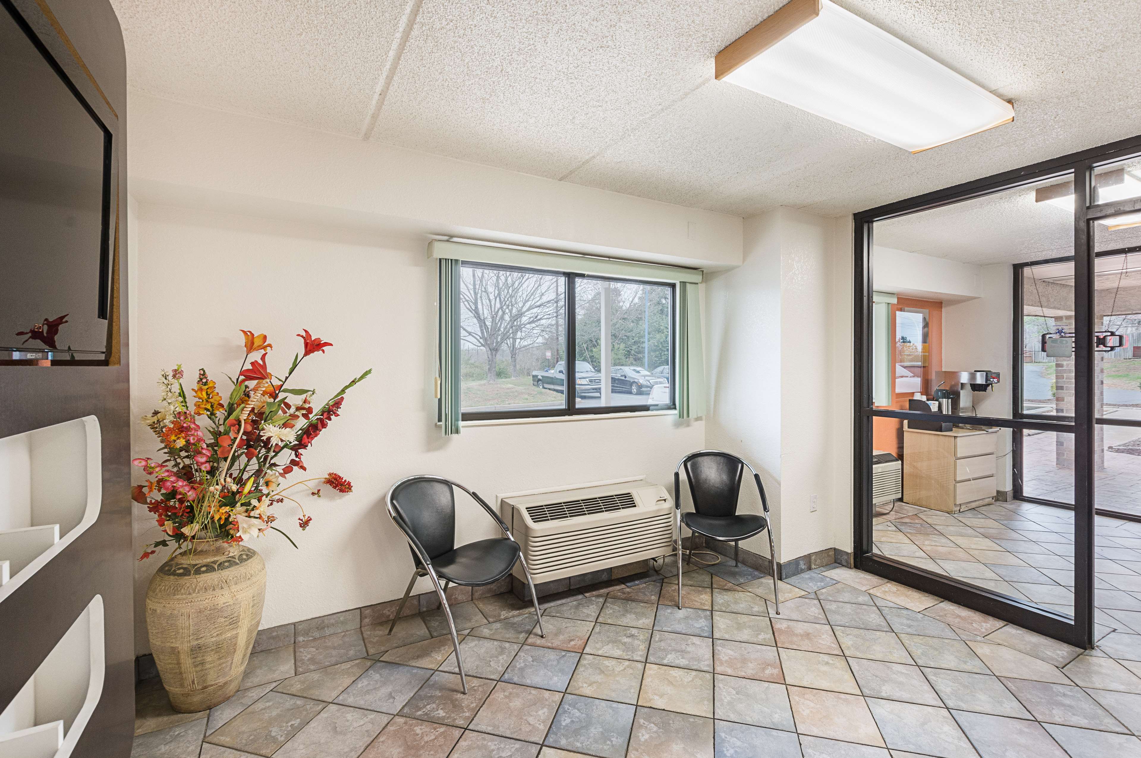 Motel 6 Charlotte Coliseum