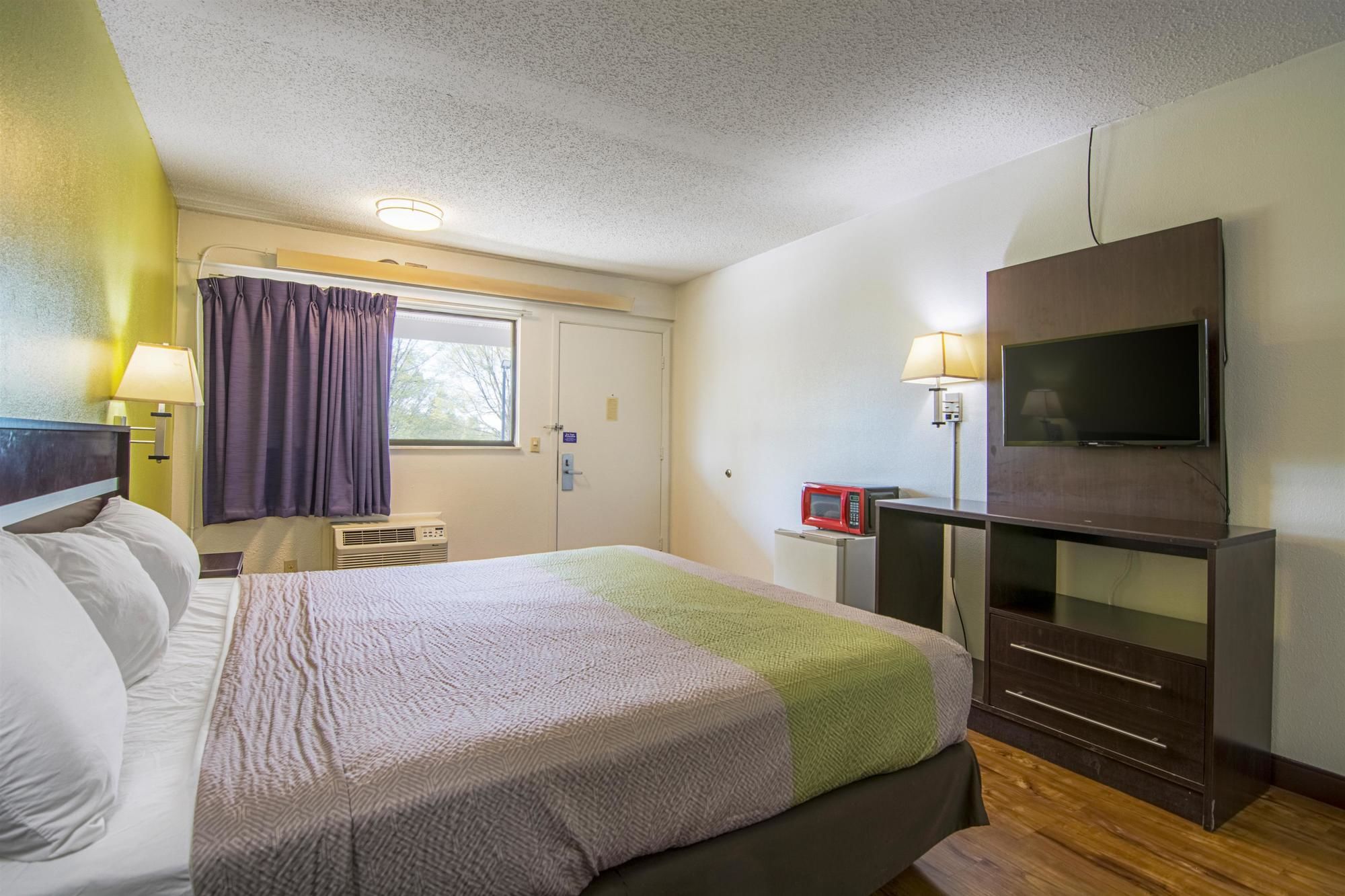 Econo Lodge Charlotte Airport