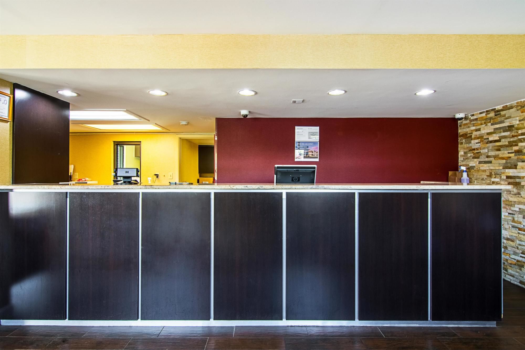 Econo Lodge Charlotte Airport