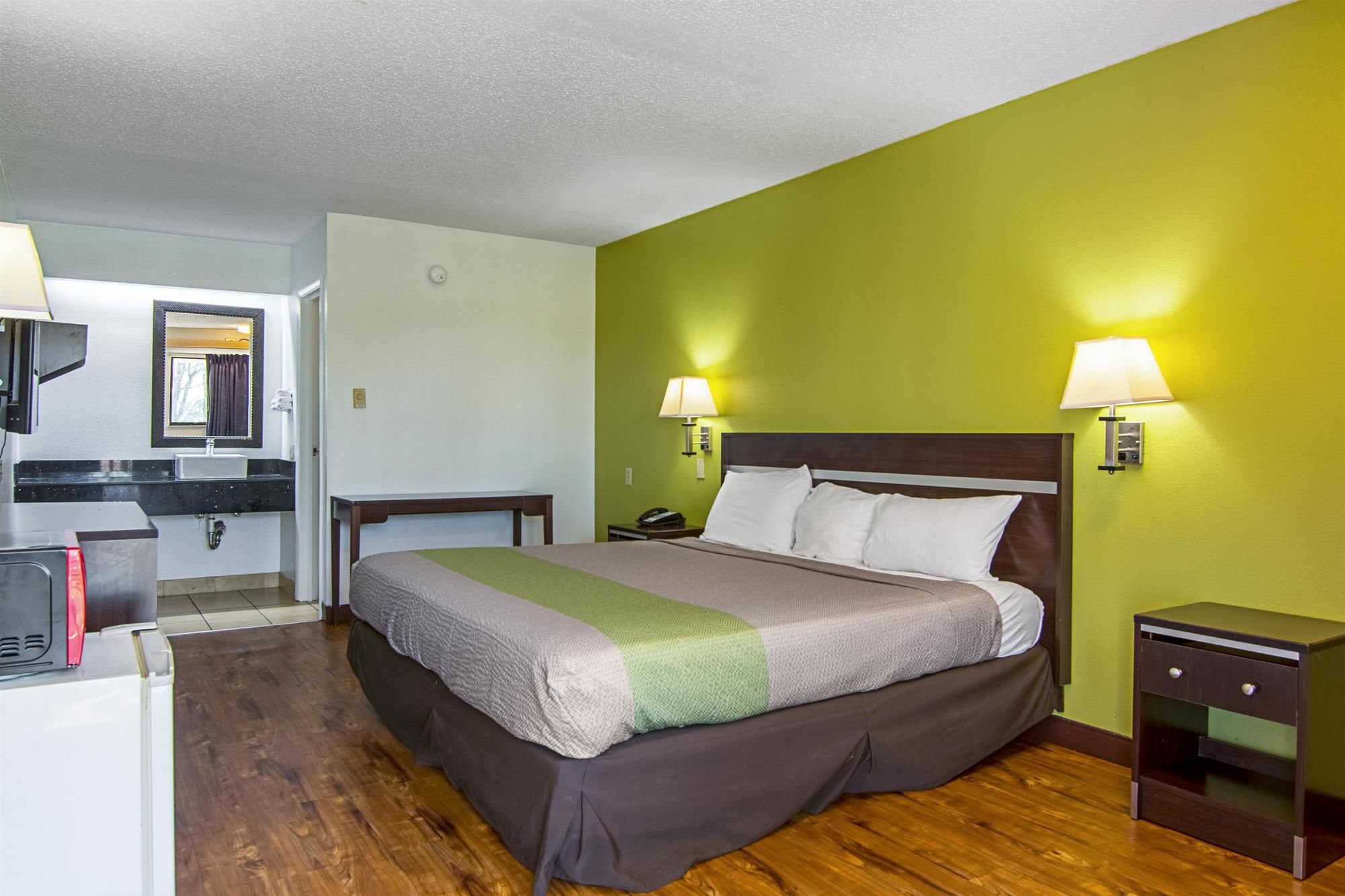 Econo Lodge Charlotte Airport