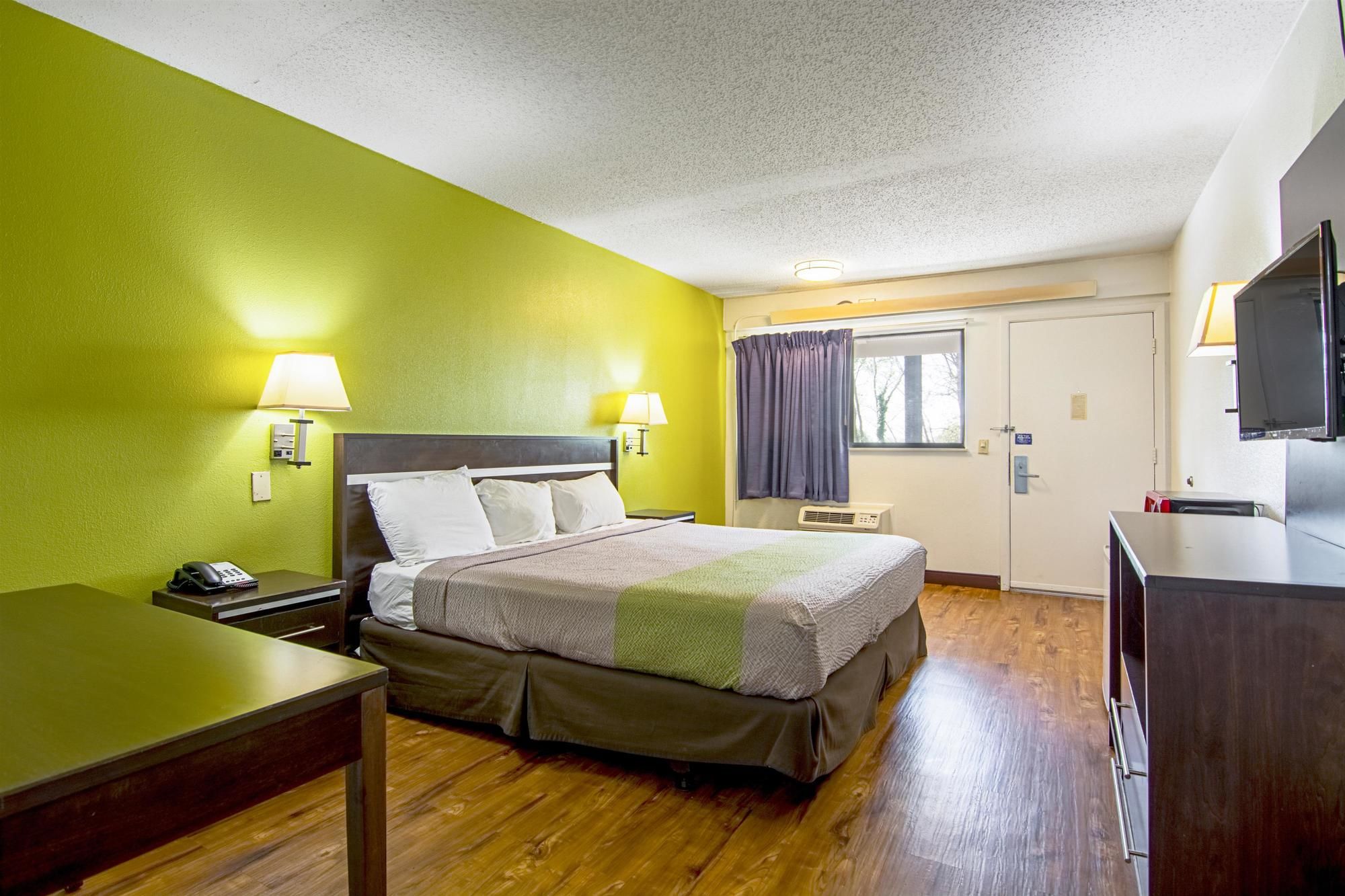 Econo Lodge Charlotte Airport