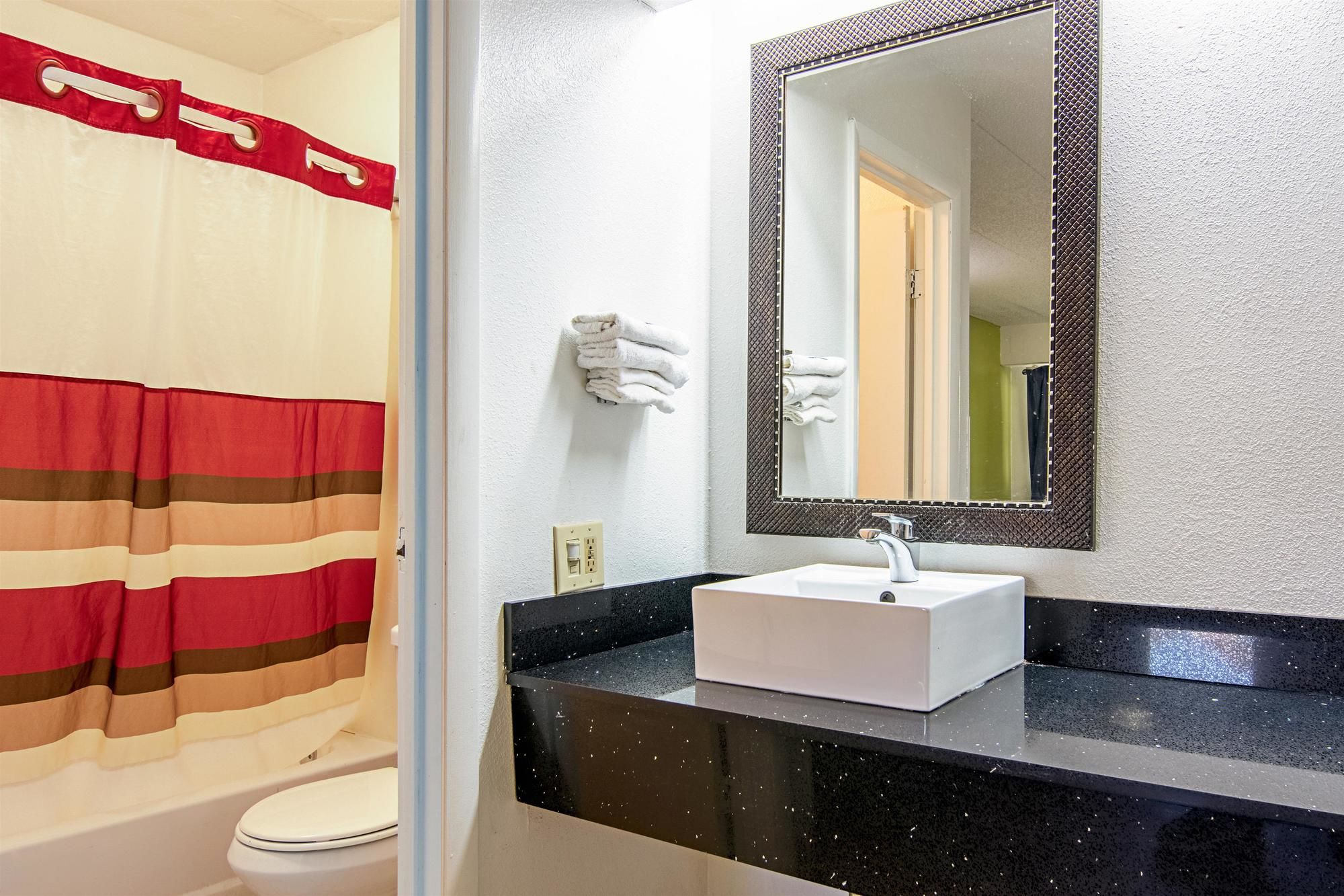 Econo Lodge Charlotte Airport