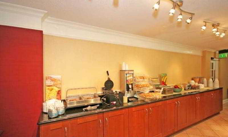 Quality Inn & Suites Airport