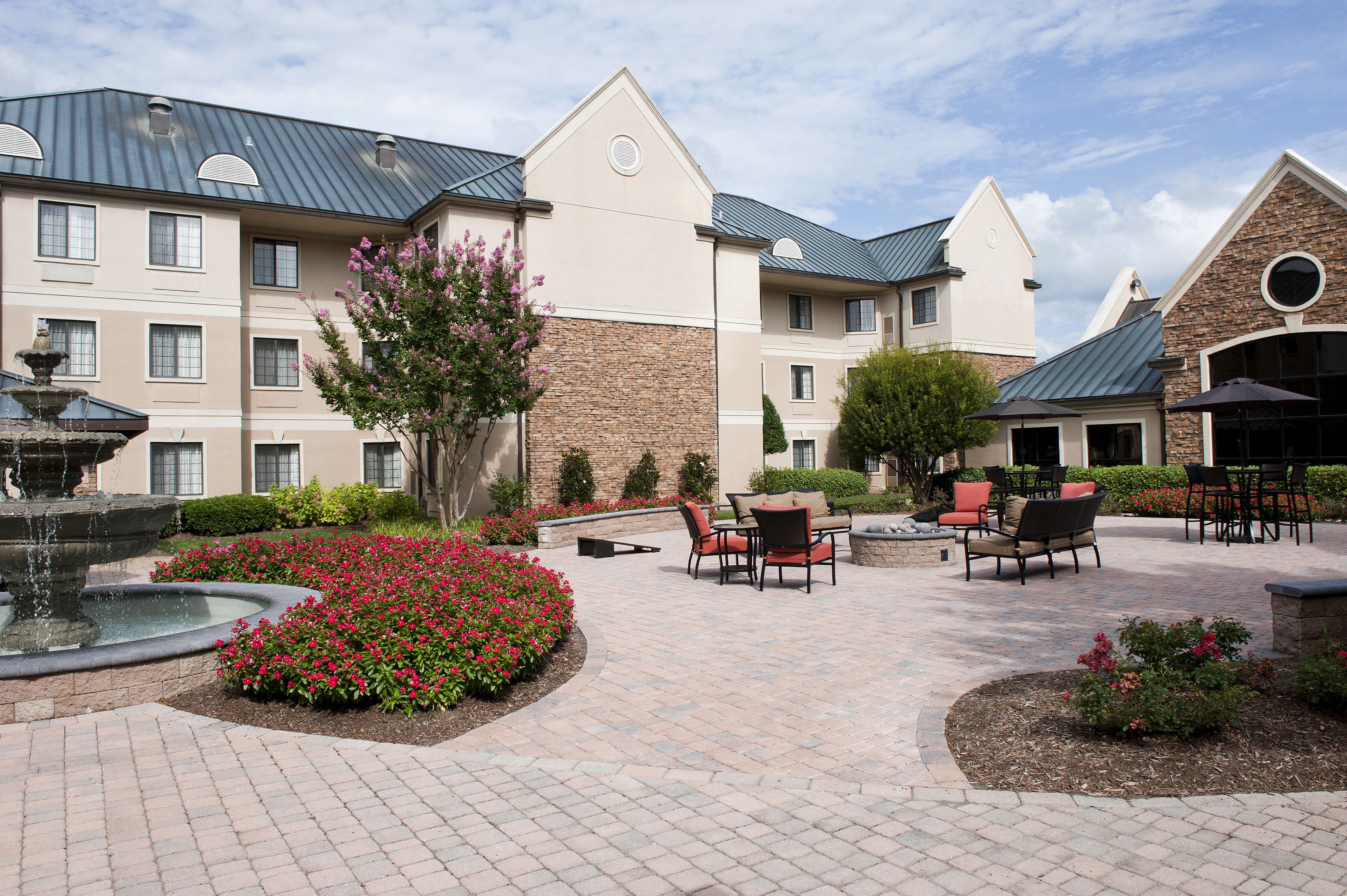Staybridge Suites Charlotte-Ballantyne