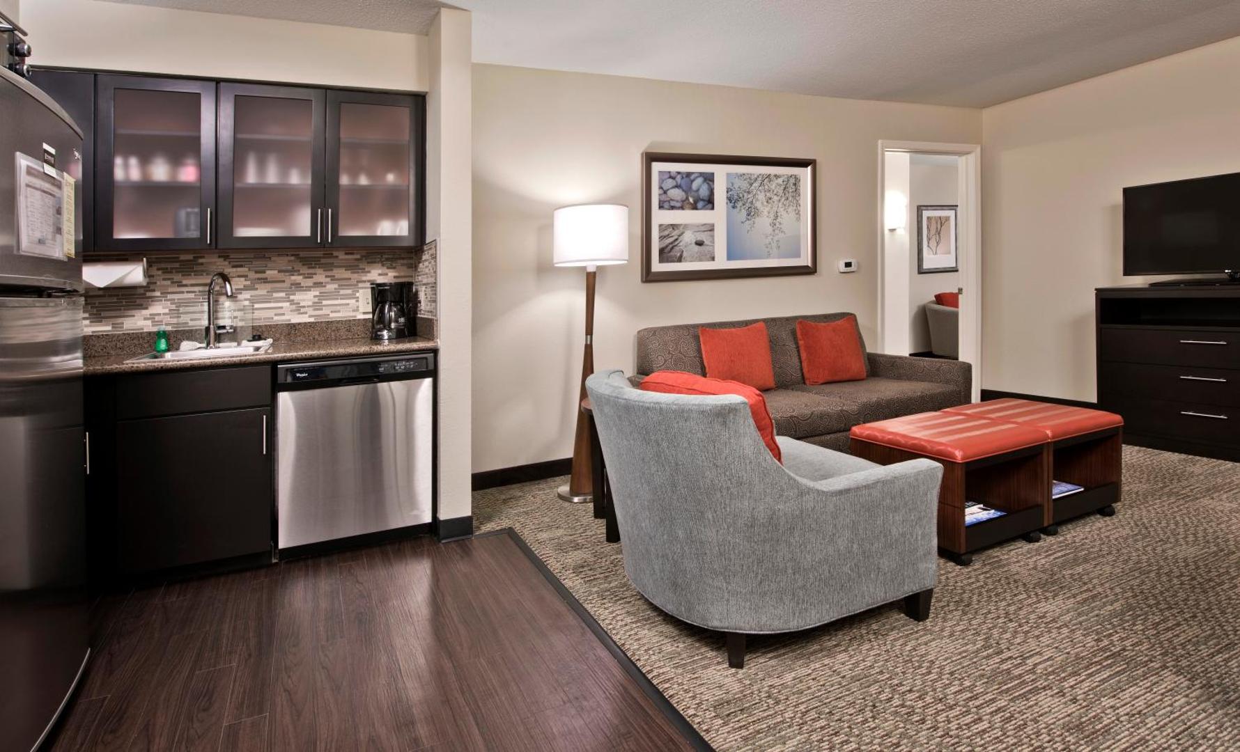 Staybridge Suites Charlotte-Ballantyne