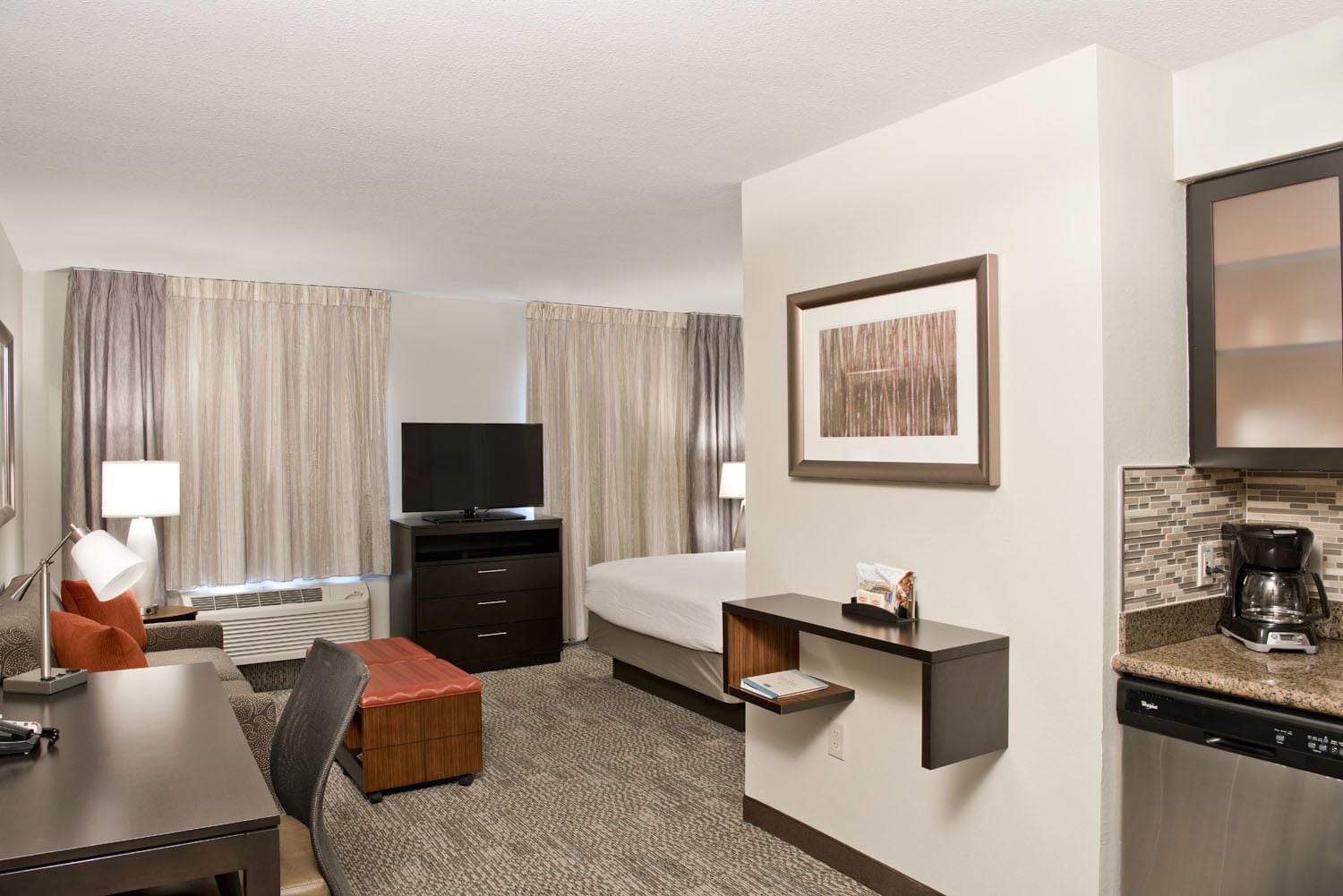 Staybridge Suites Charlotte-Ballantyne