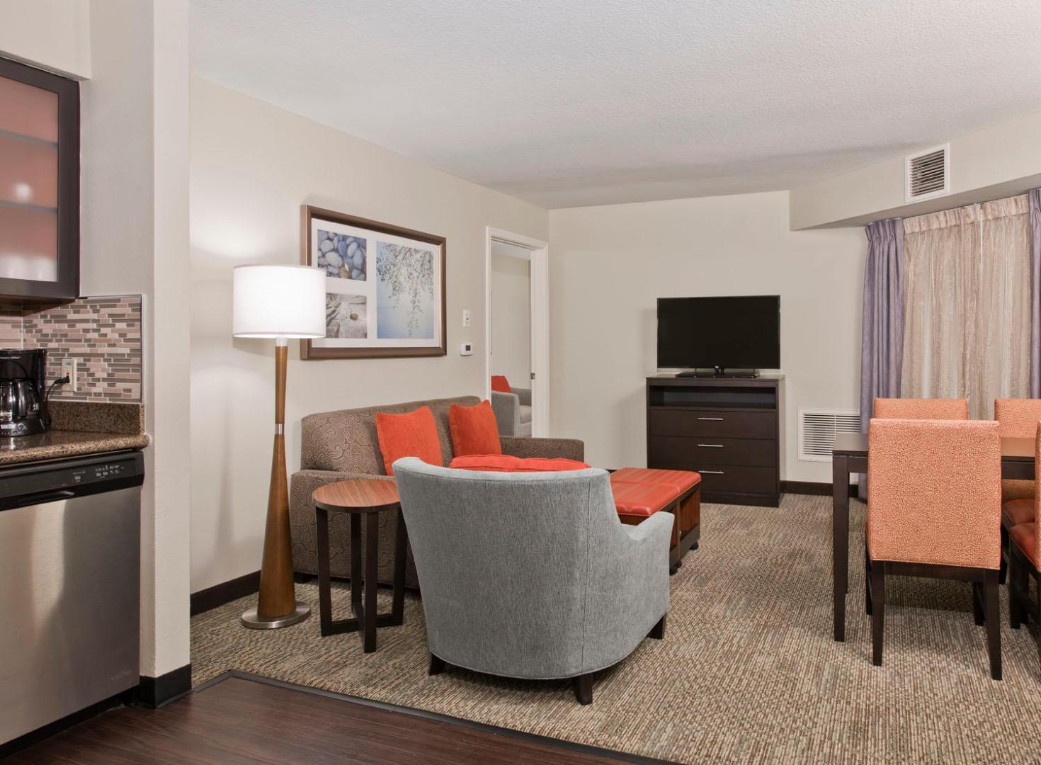 Staybridge Suites Charlotte-Ballantyne