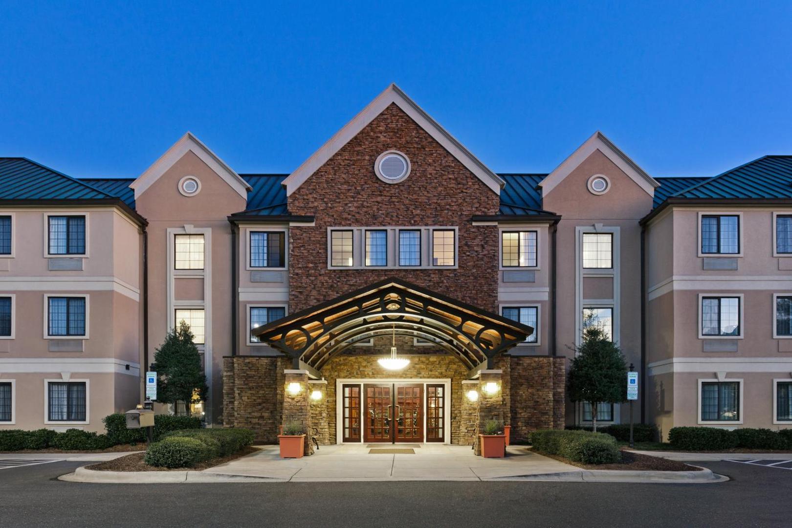 Staybridge Suites Charlotte-Ballantyne