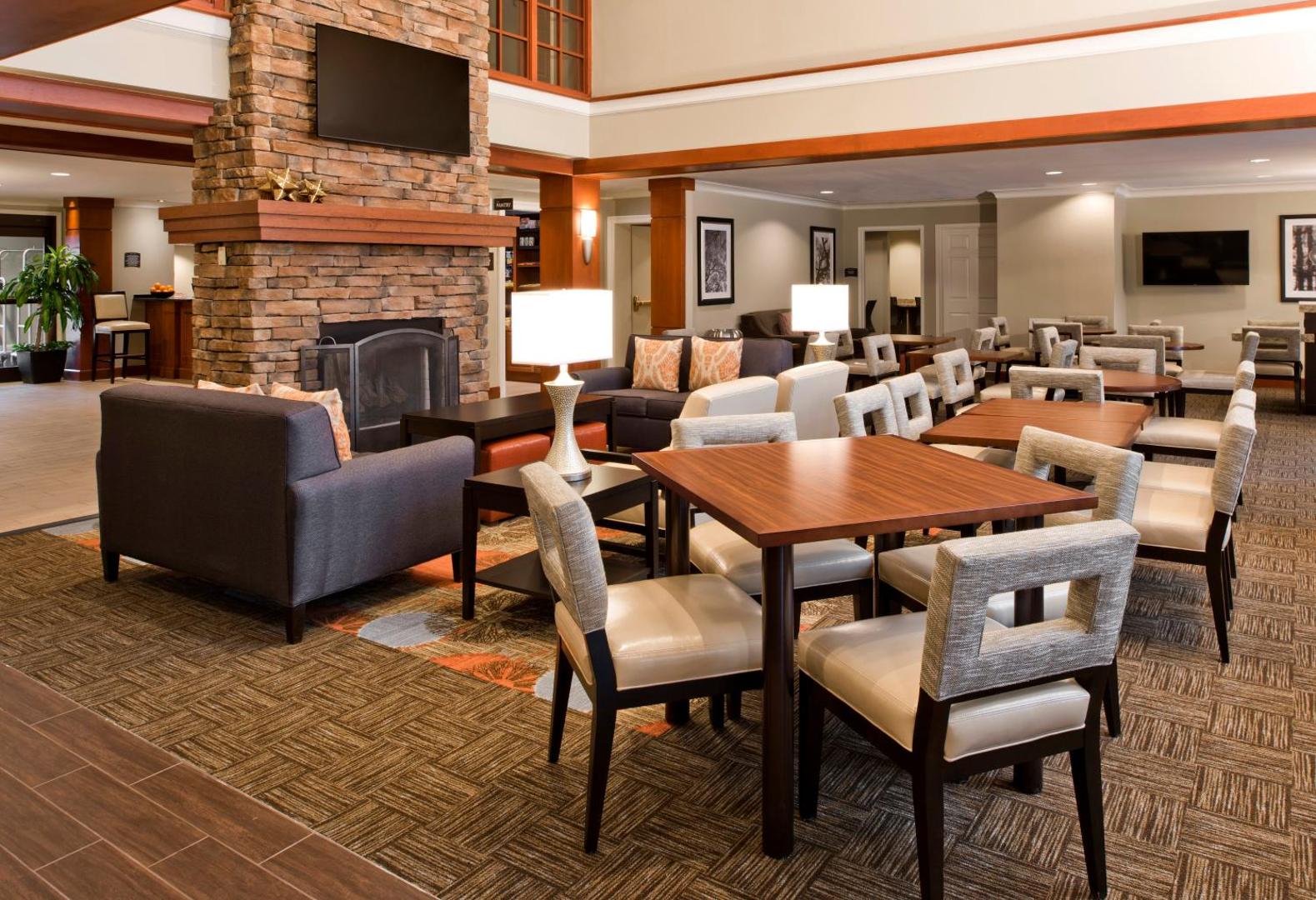 Staybridge Suites Charlotte-Ballantyne