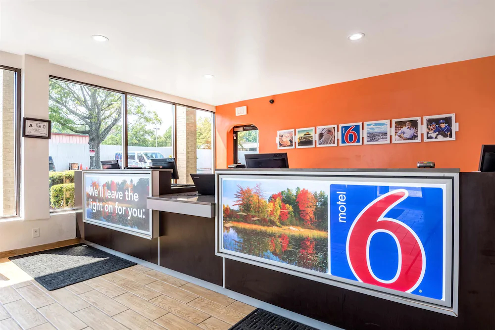 Studio 6 Charlotte NC