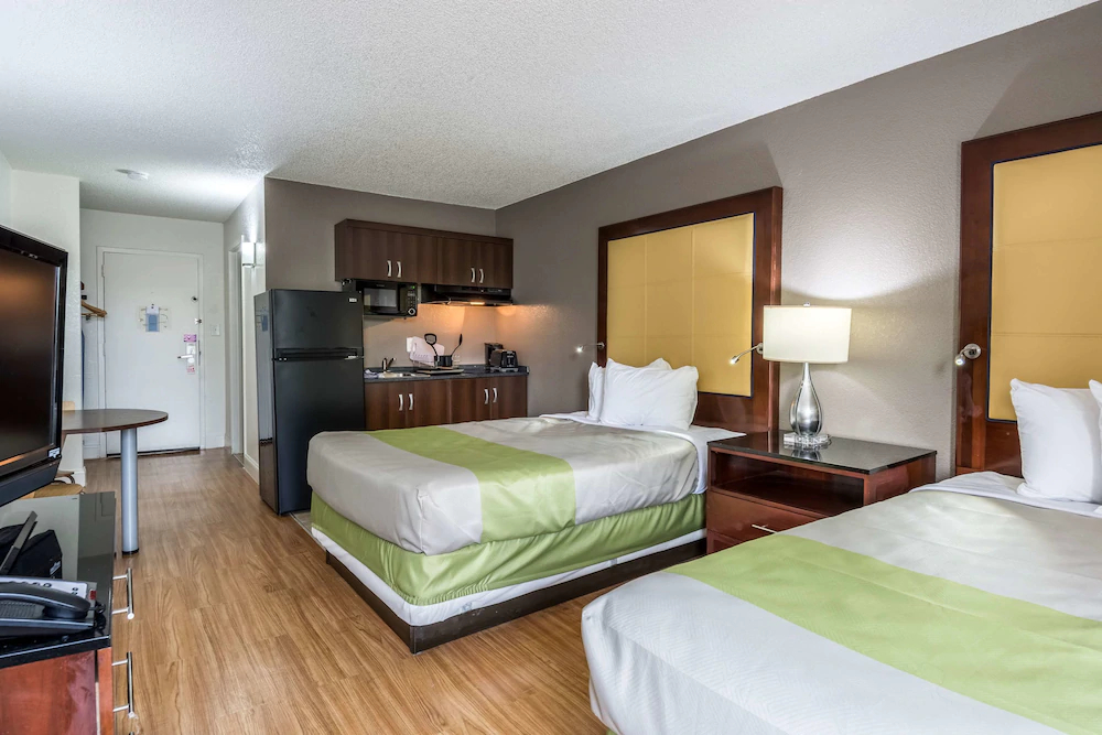 Studio 6 Charlotte NC