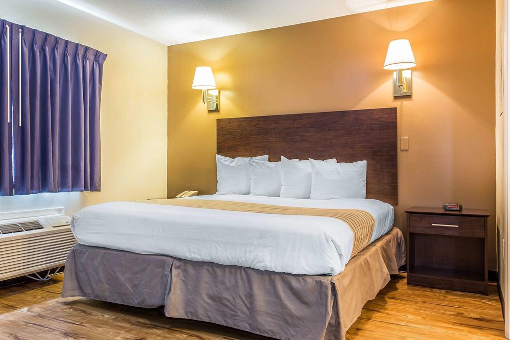 Suburban Studios near University of North Carolina-Charlotte