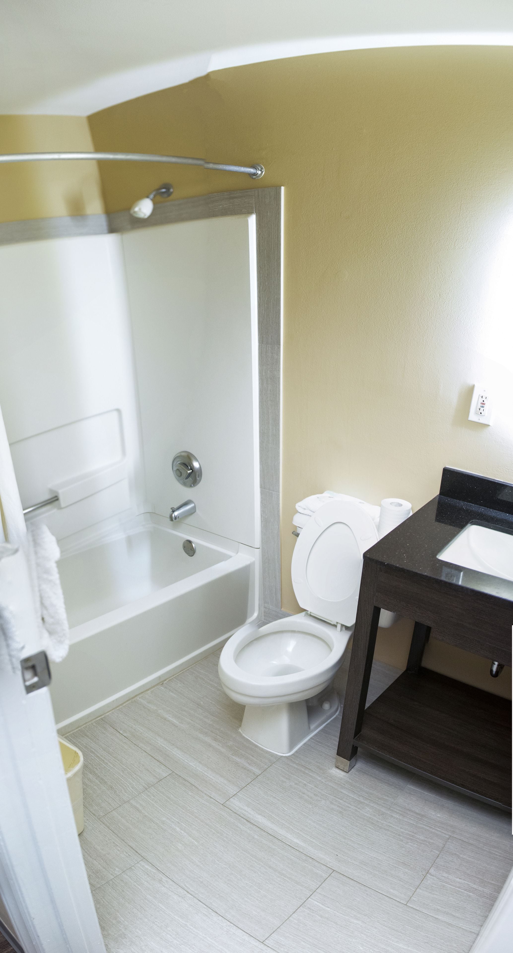 Suburban Studios Charlotte-Ballantyne