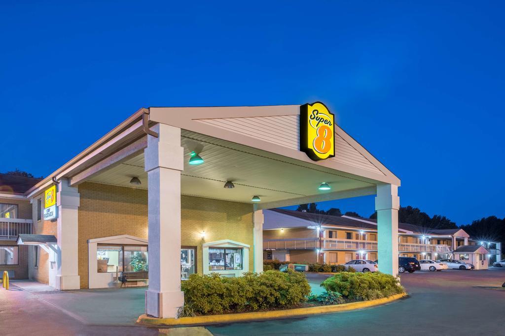 Motel 6 Charlotte NC-Northlake