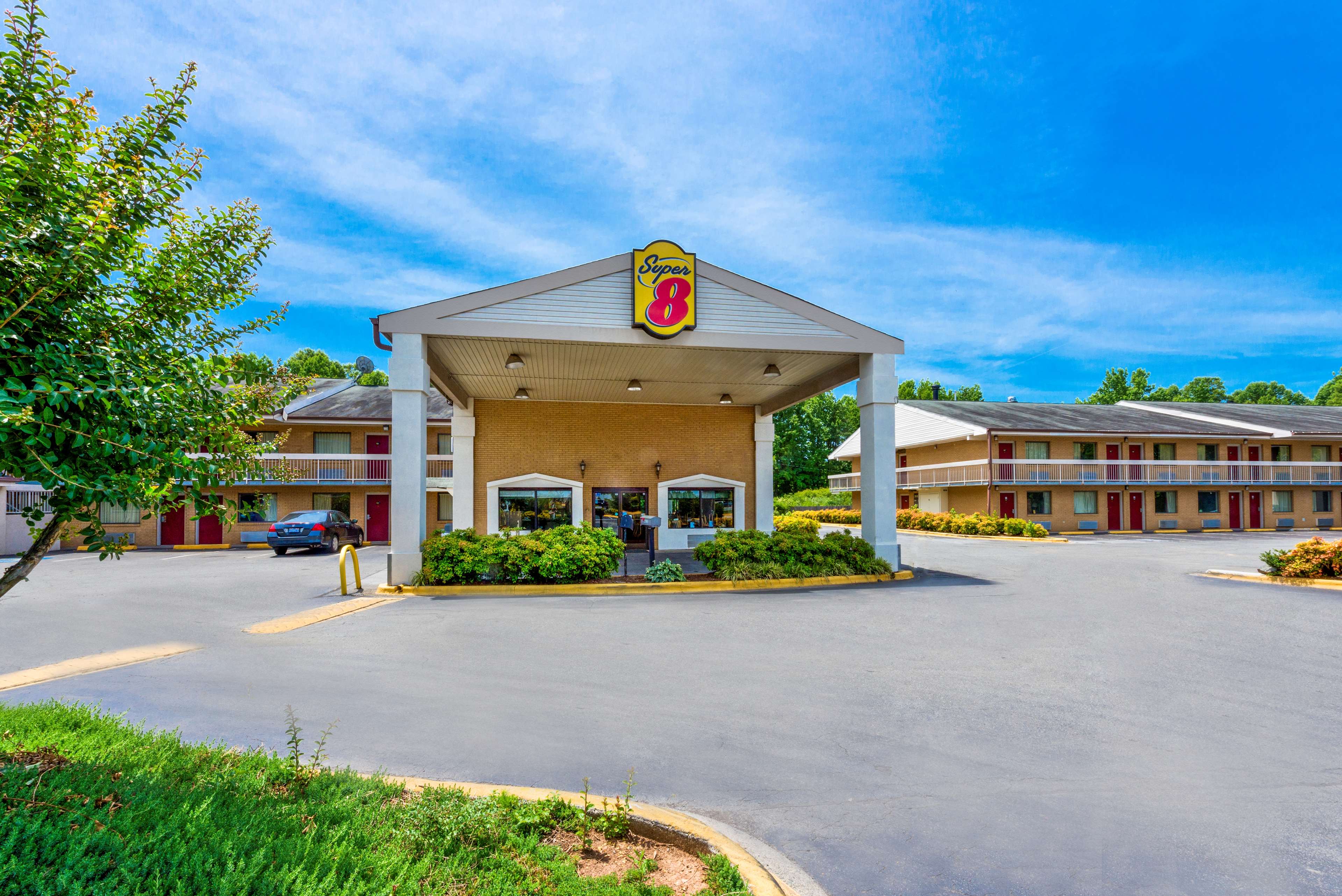 Motel 6 Charlotte NC-Northlake