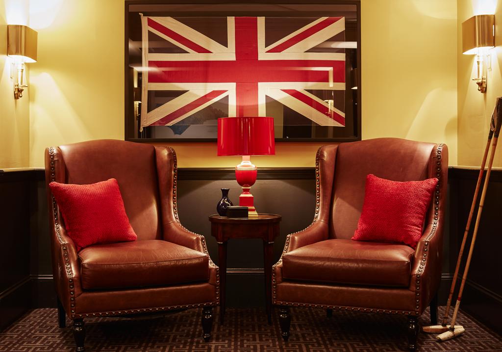 The Dunhill Hotel