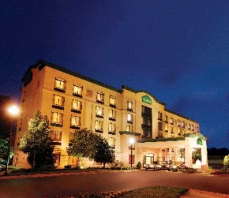 Spark by Hilton Charlotte Tyvola I-77