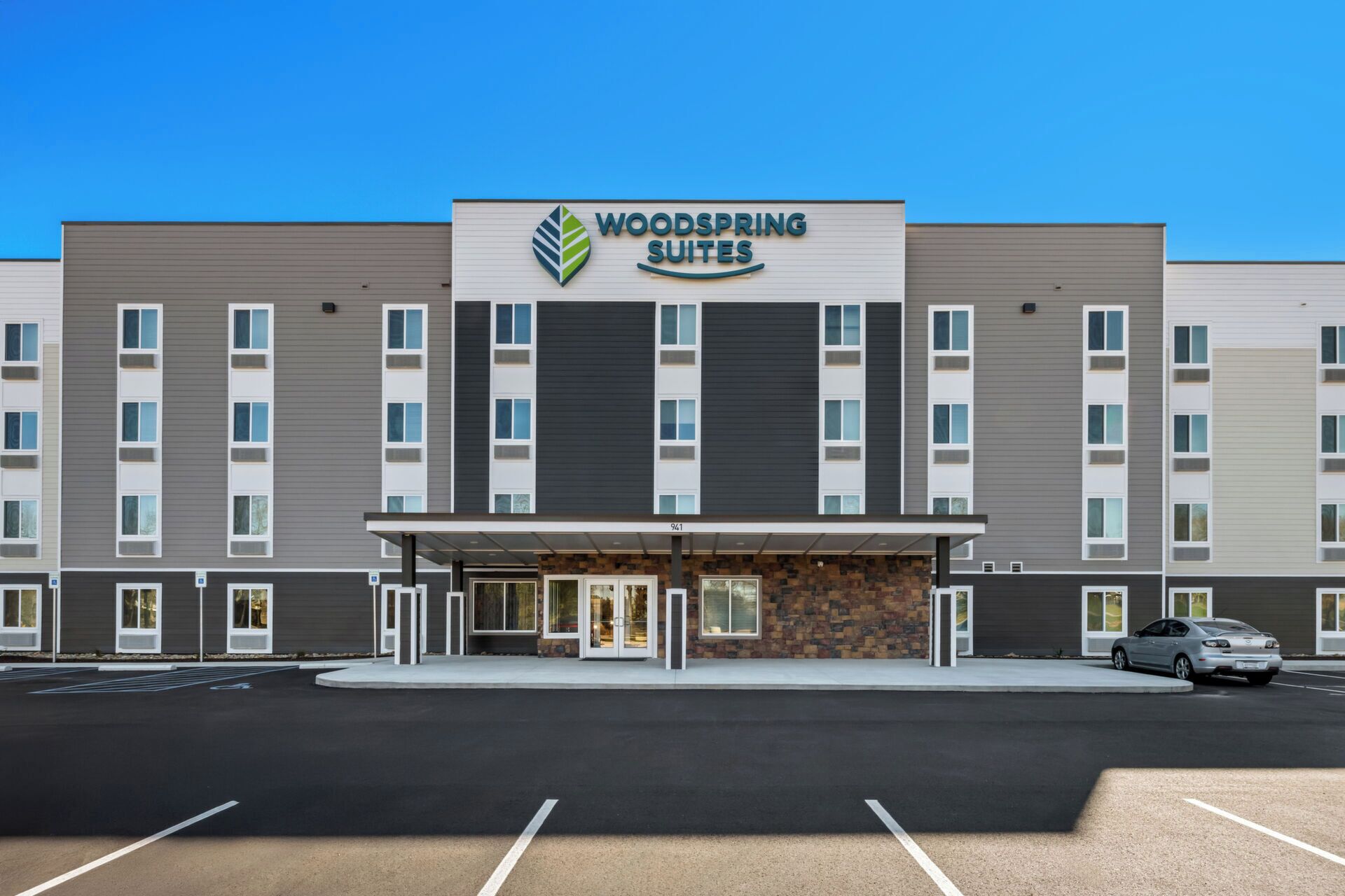 WoodSpring Suites Charlotte - Arrowood