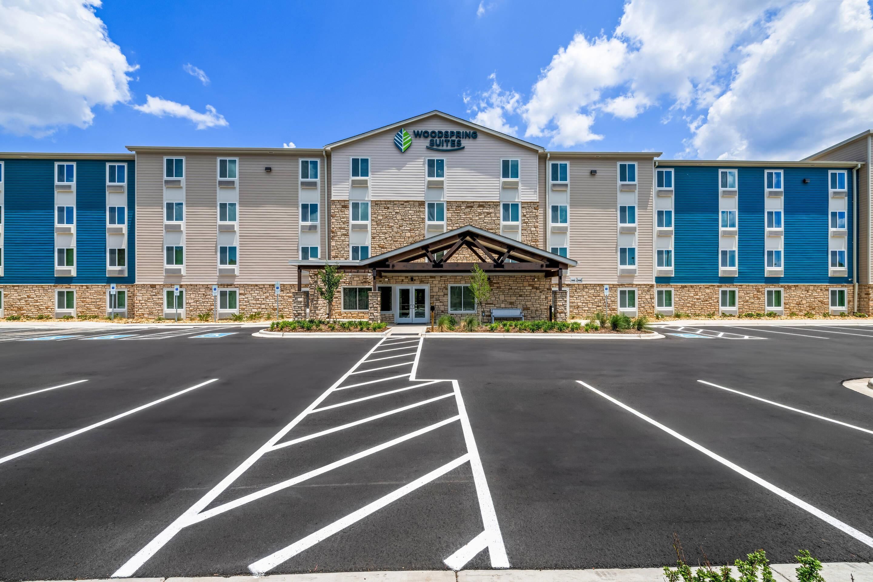 WoodSpring Suites Charlotte - Arrowood