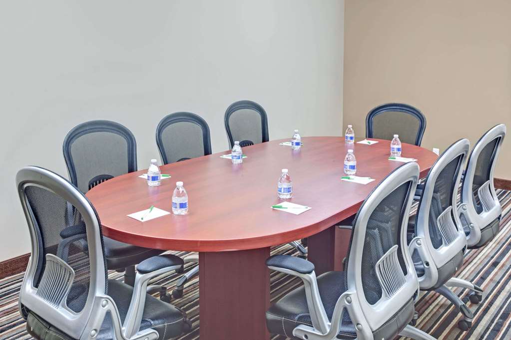 Wyndham Garden Charlotte Executive Park