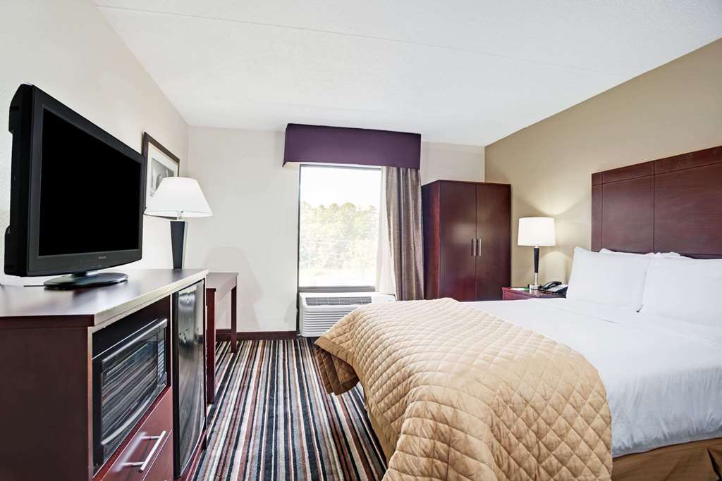 Wyndham Garden Charlotte Executive Park