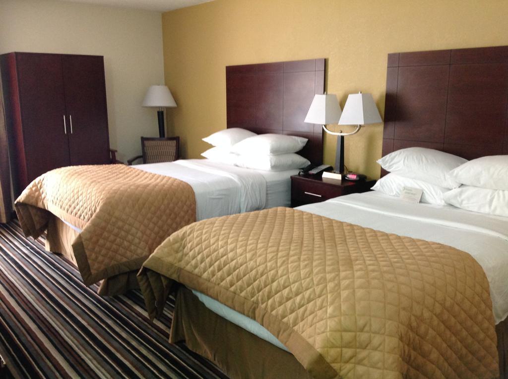 Wyndham Garden Charlotte Executive Park