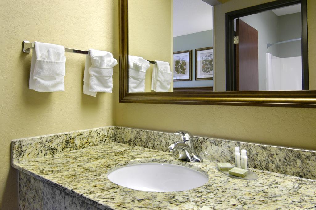 Bay Mountain Inn