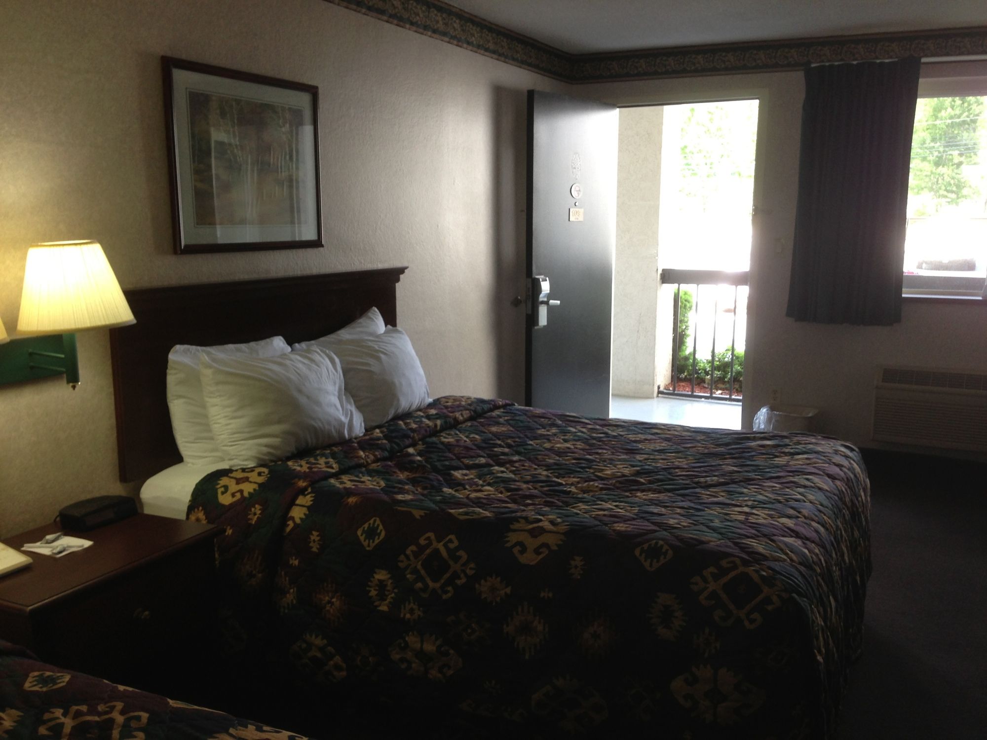 Cherokee Grand Hotel