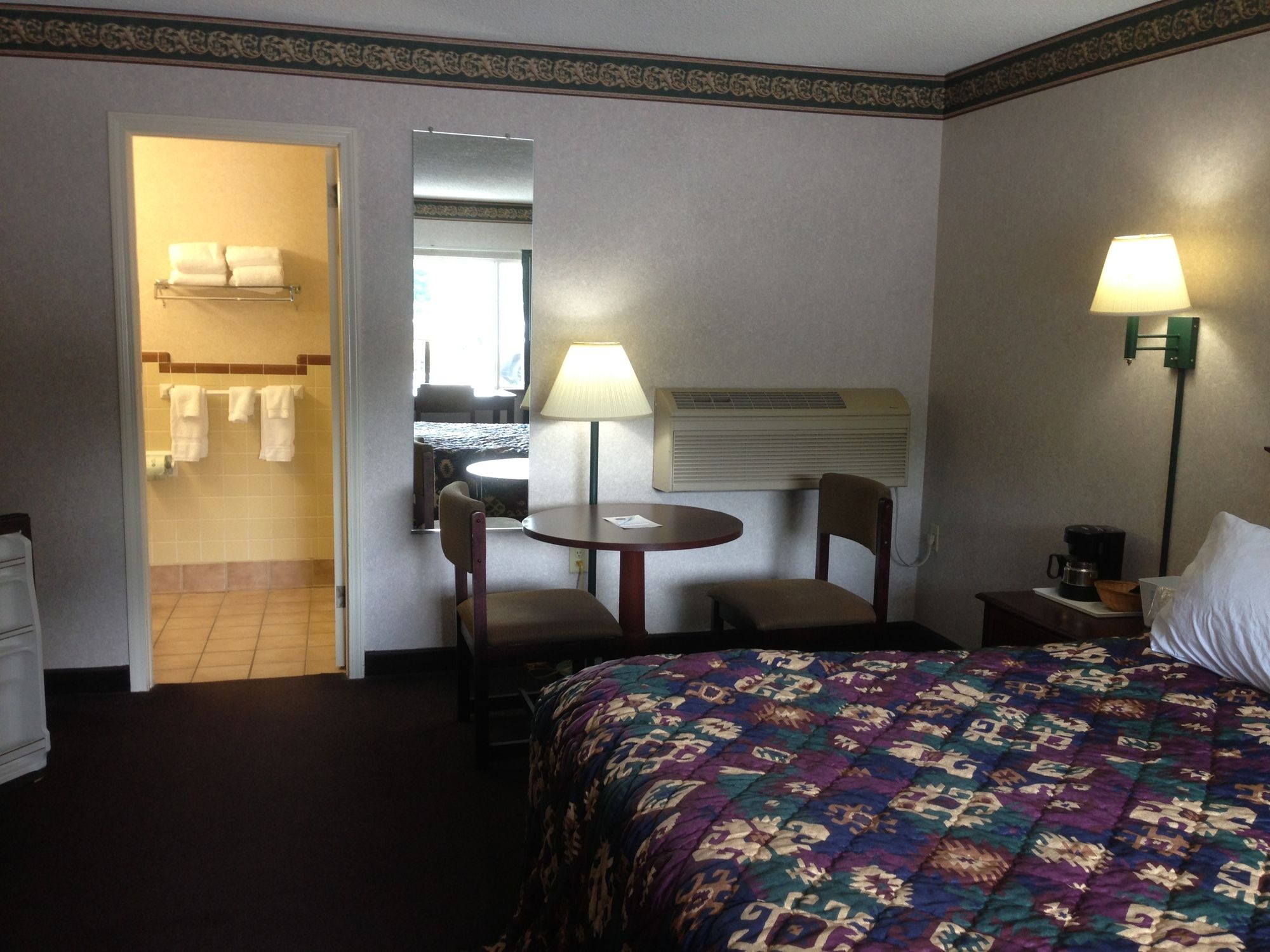 Cherokee Grand Hotel