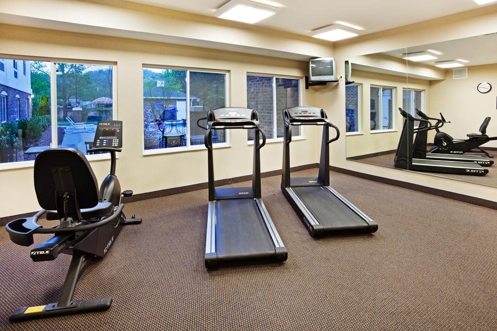 Holiday Inn Express & Suites Cherokee / Casino