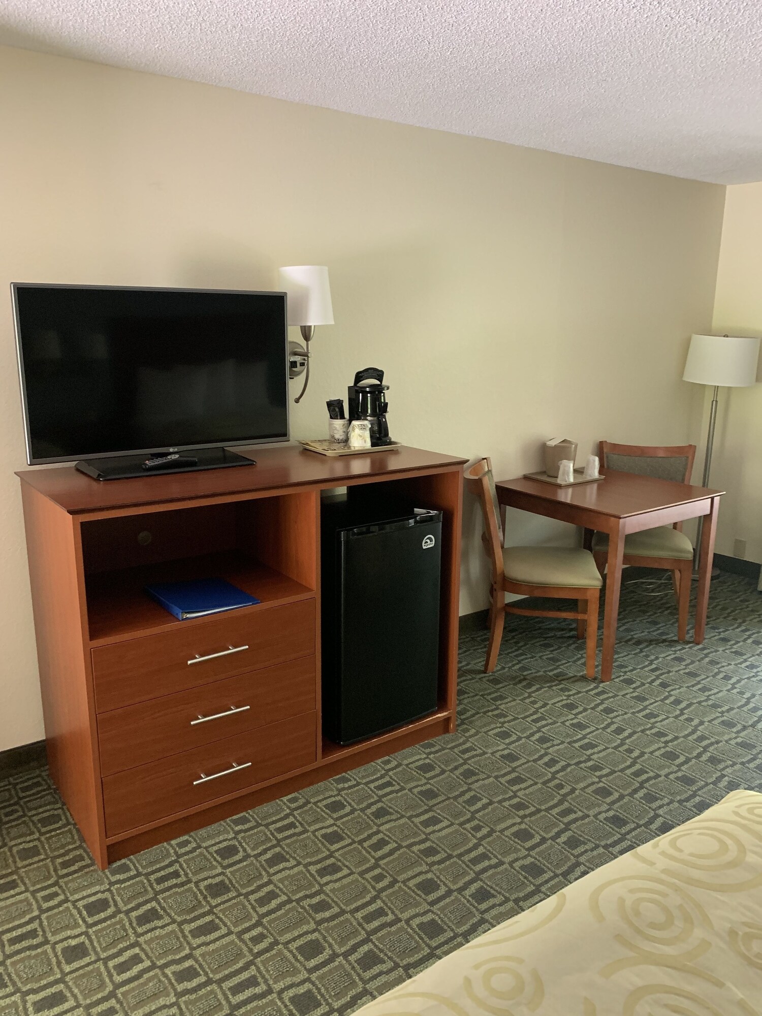 River's Edge Motel