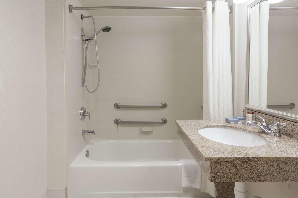 Wingate by Wyndham Charlotte Speedway/Concord