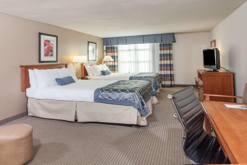 Wingate by Wyndham Charlotte Speedway/Concord