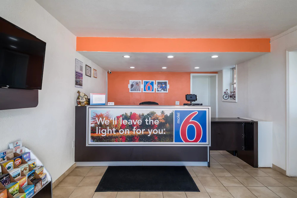 Motel 6 Connelly Springs