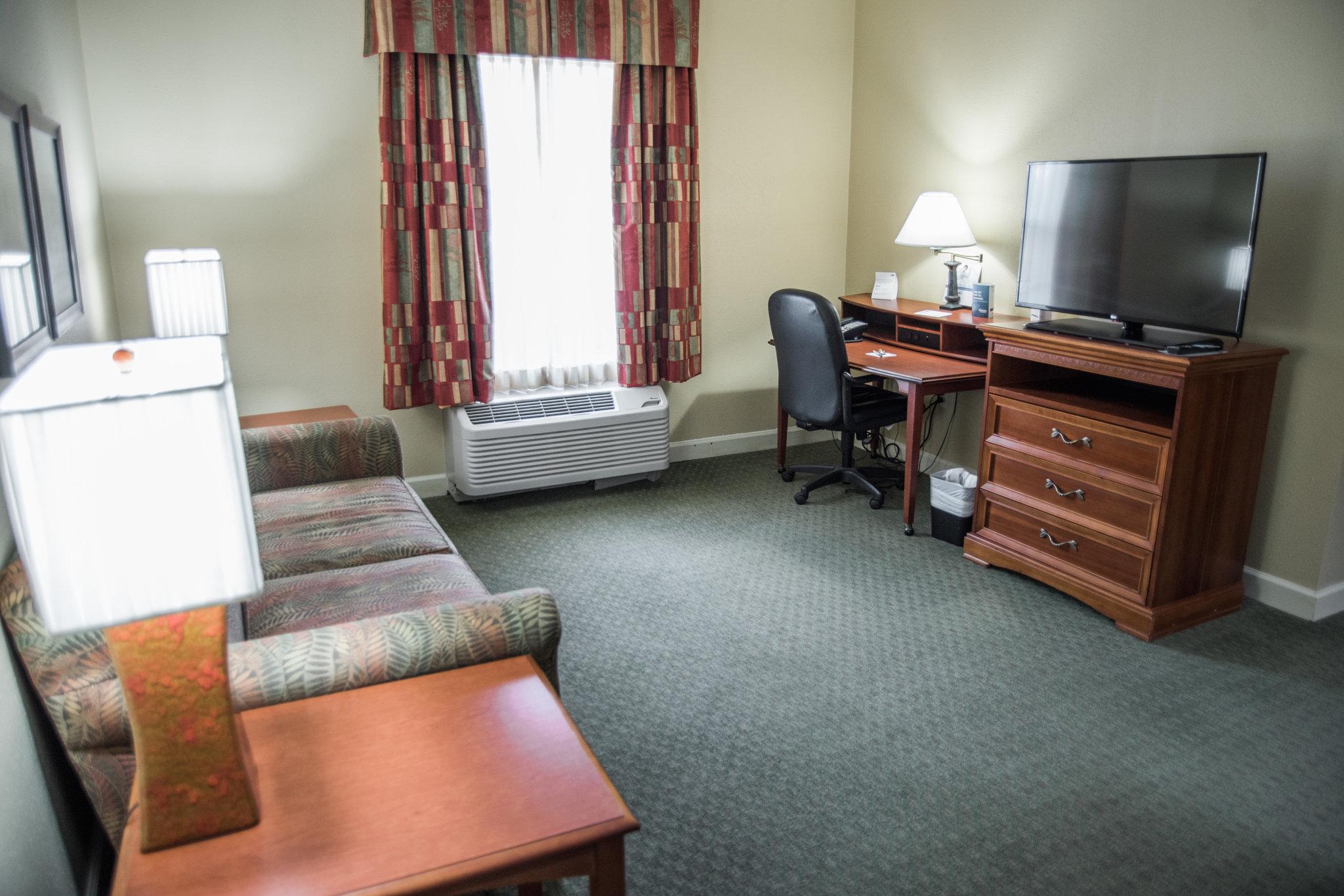Holiday Inn Express Hotel & Suites Conover (Hickory Area)