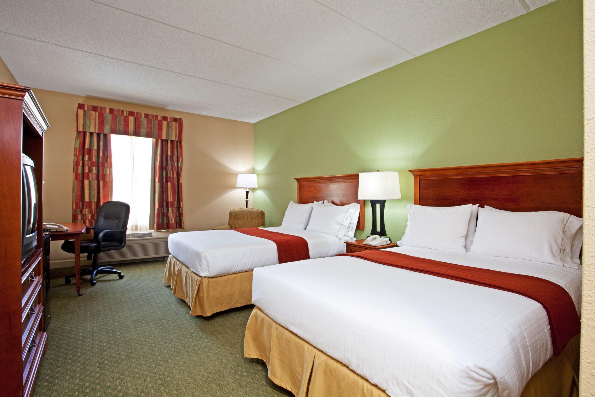 Holiday Inn Express Hotel & Suites Conover (Hickory Area)