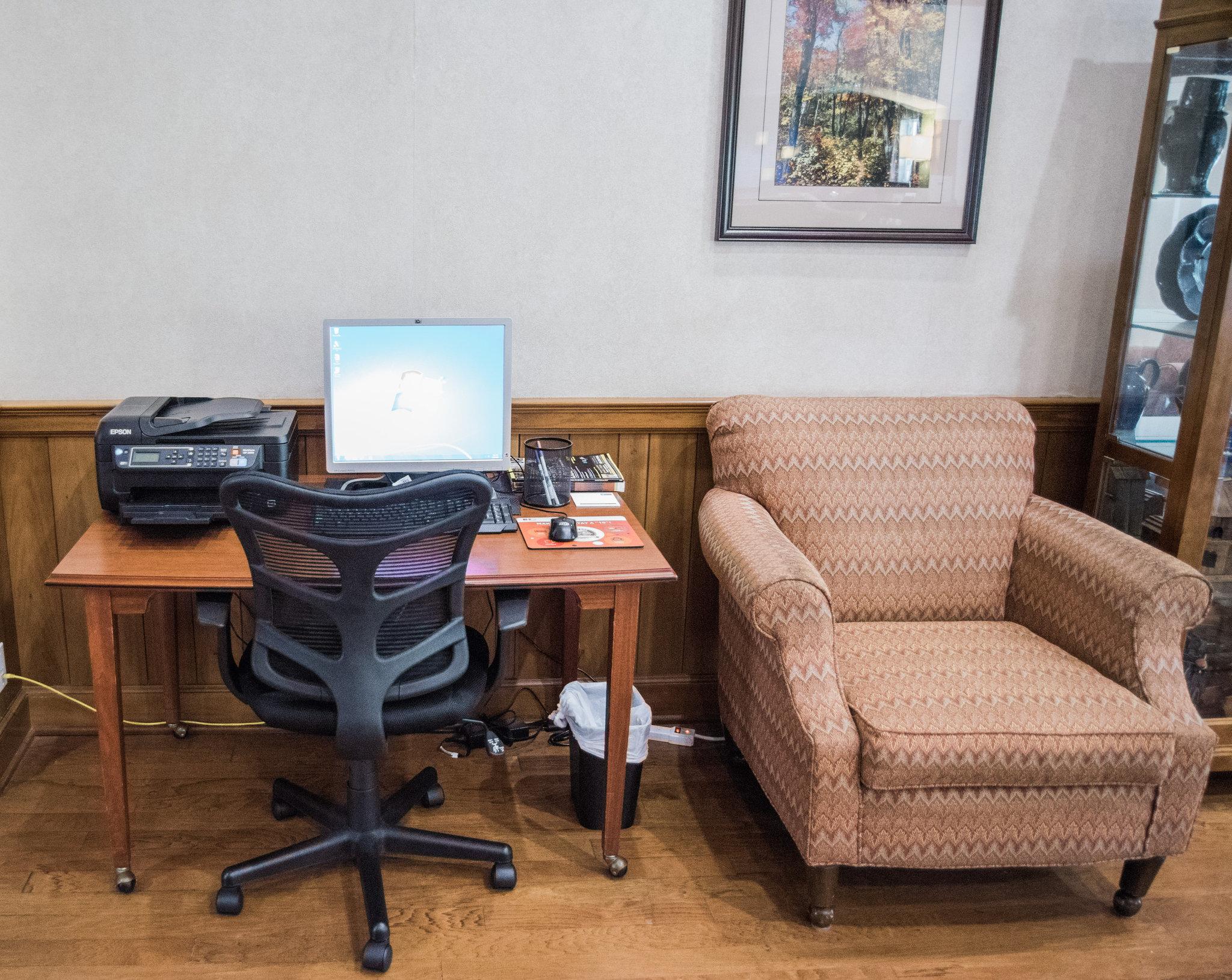 Holiday Inn Express Hotel & Suites Conover (Hickory Area)