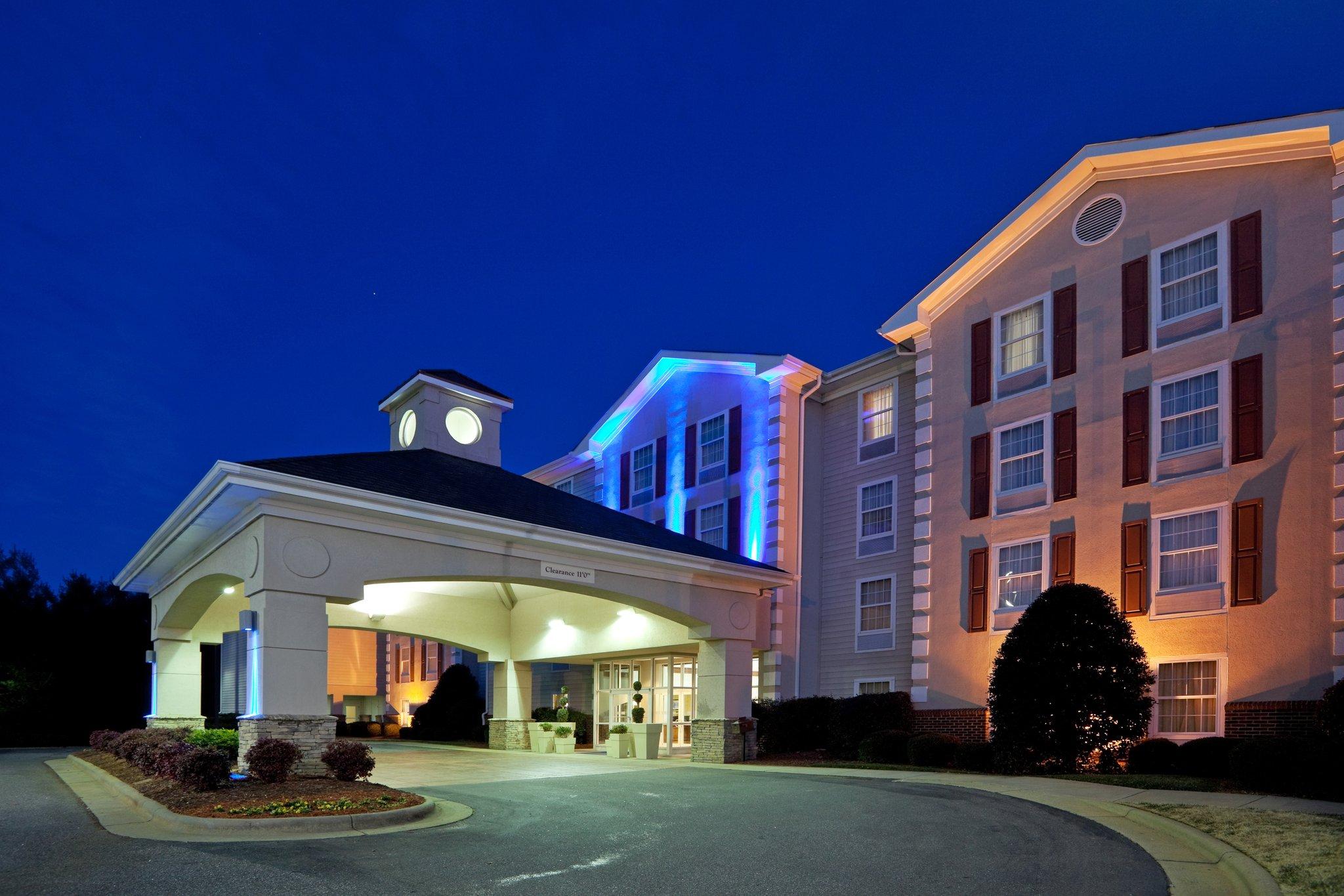 Holiday Inn Express Hotel & Suites Conover (Hickory Area)