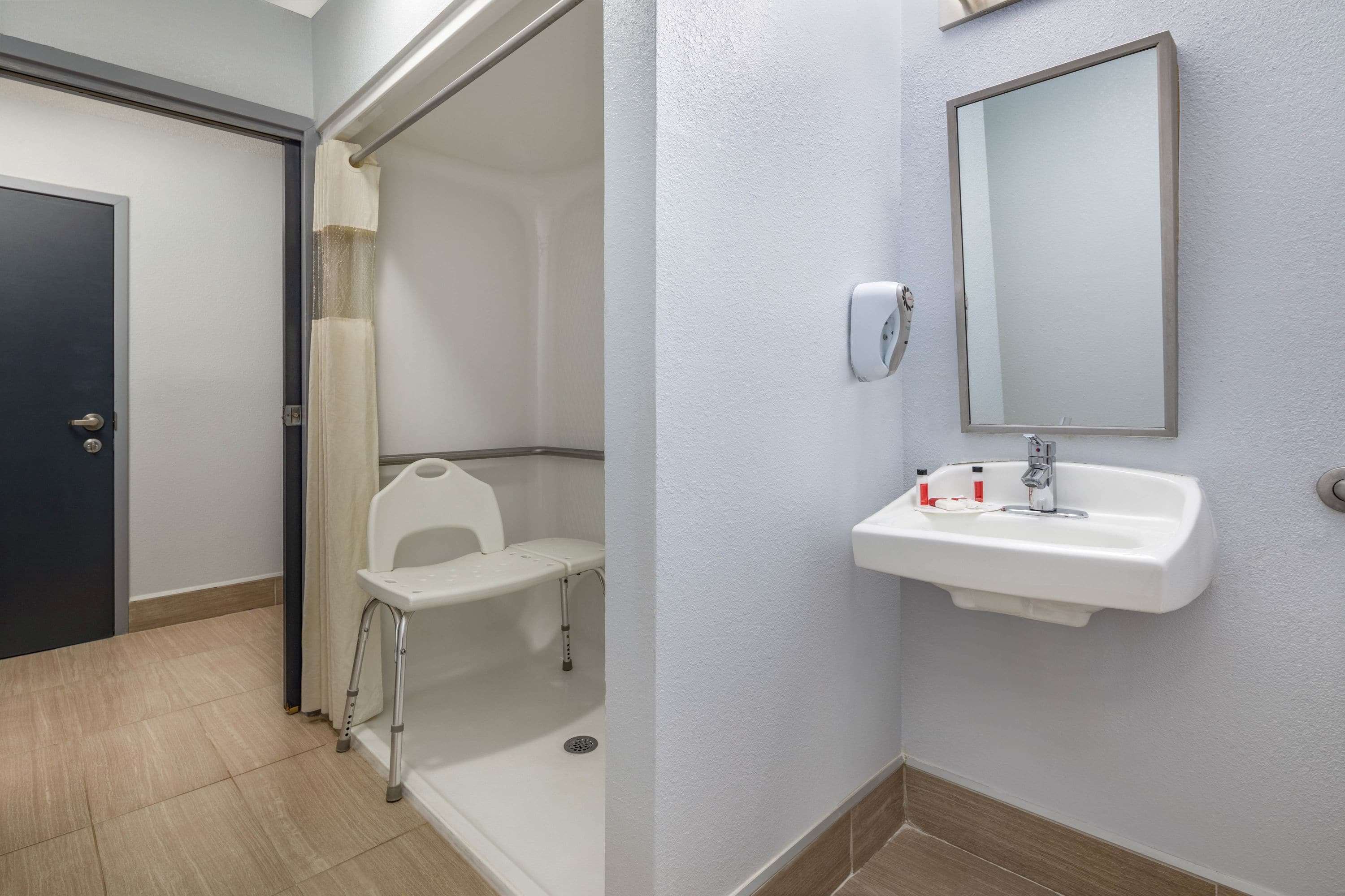 Microtel Inn & Suites by Wyndham Cornelius/Lake Norman