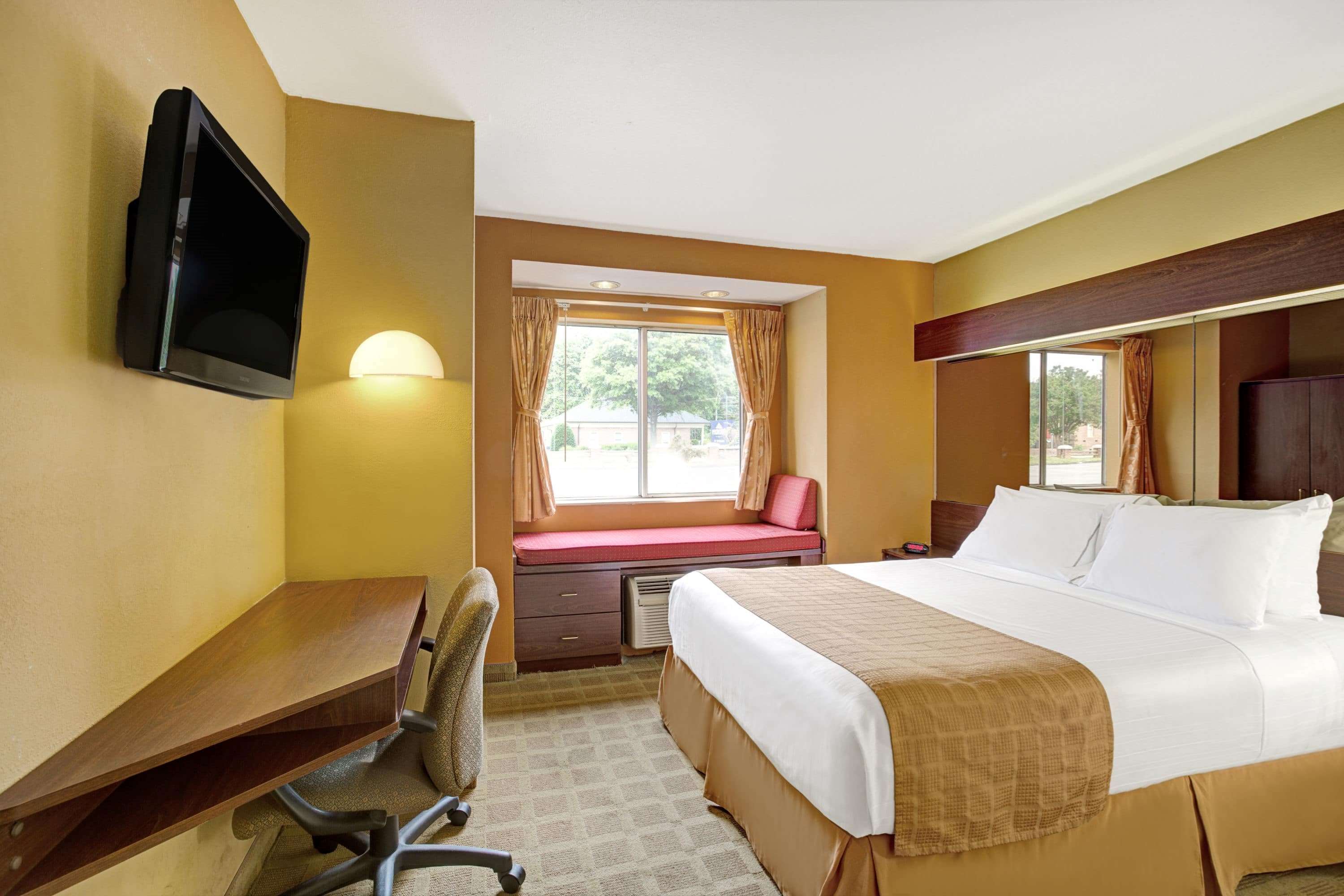 Microtel Inn & Suites by Wyndham Cornelius/Lake Norman