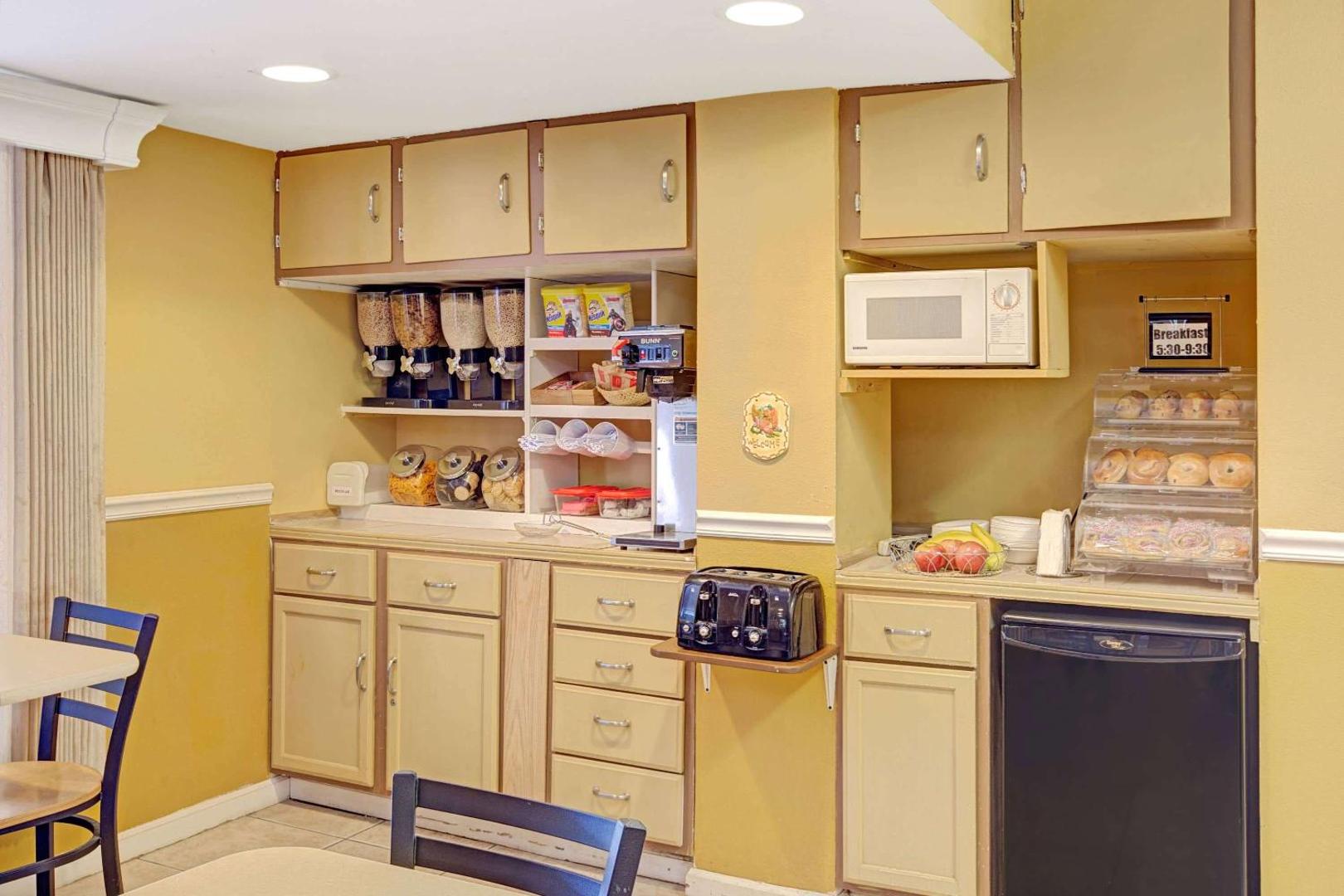 Microtel Inn & Suites by Wyndham Cornelius/Lake Norman