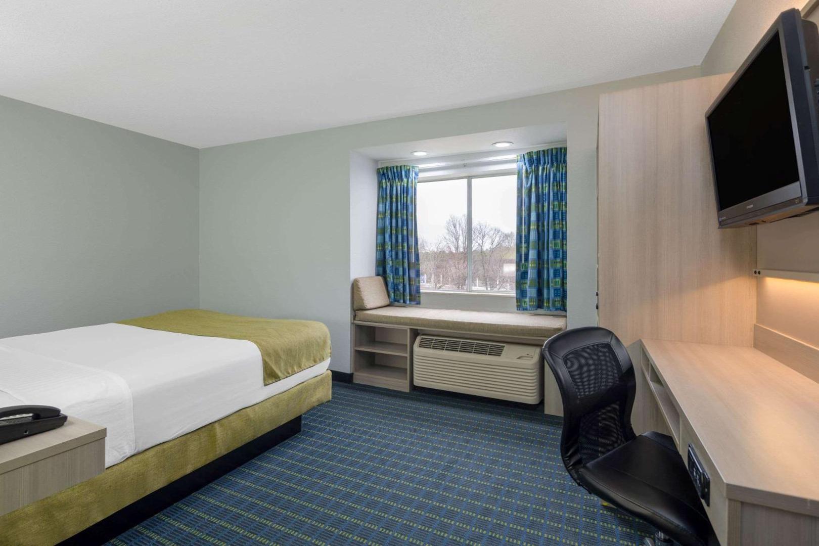 Microtel Inn & Suites by Wyndham Cornelius/Lake Norman