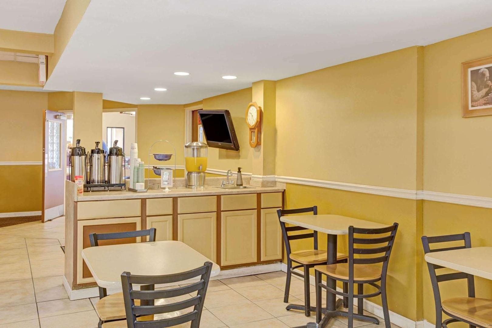Microtel Inn & Suites by Wyndham Cornelius/Lake Norman