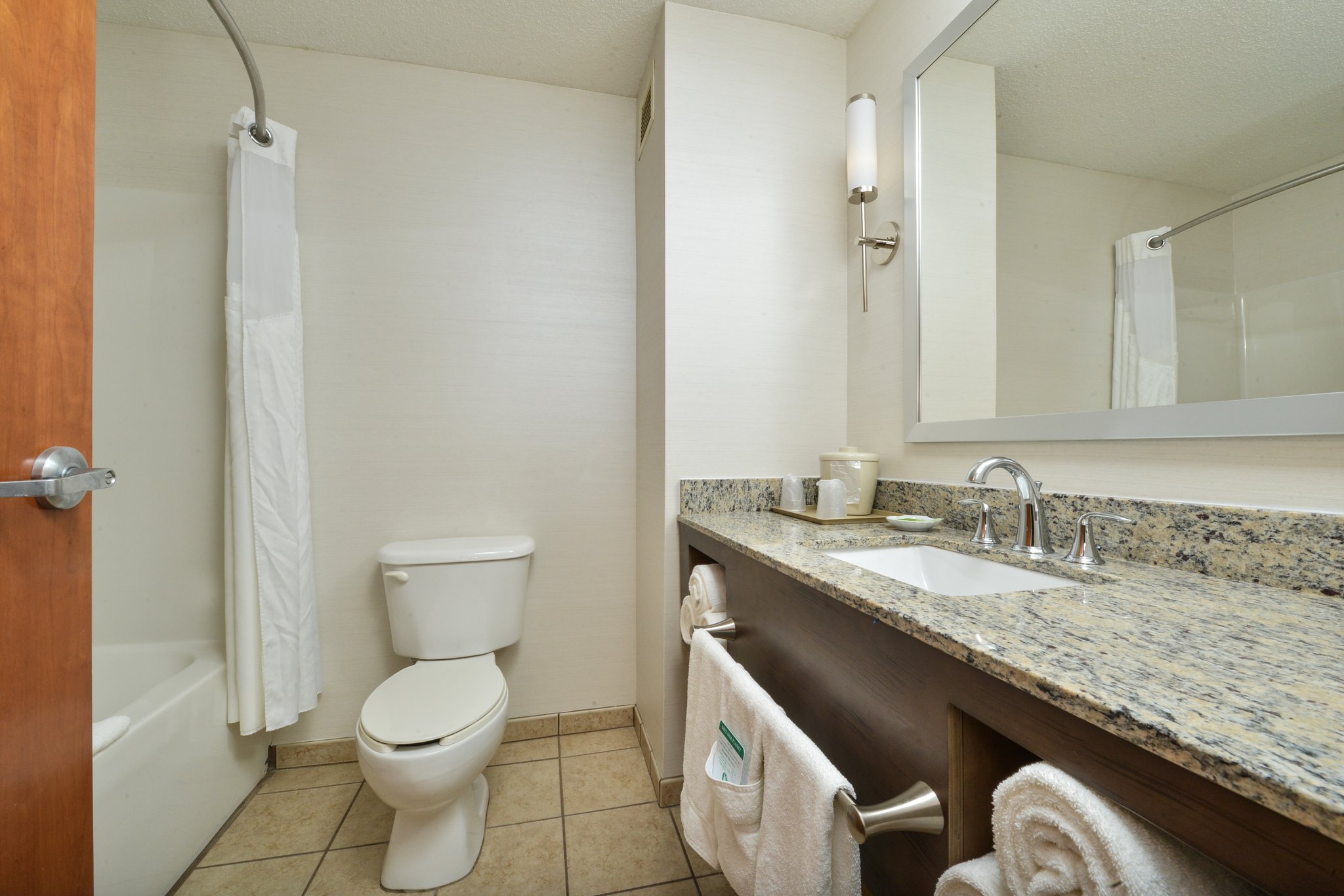 Holiday Inn Express & Suites Dillsboro - Western Carolina