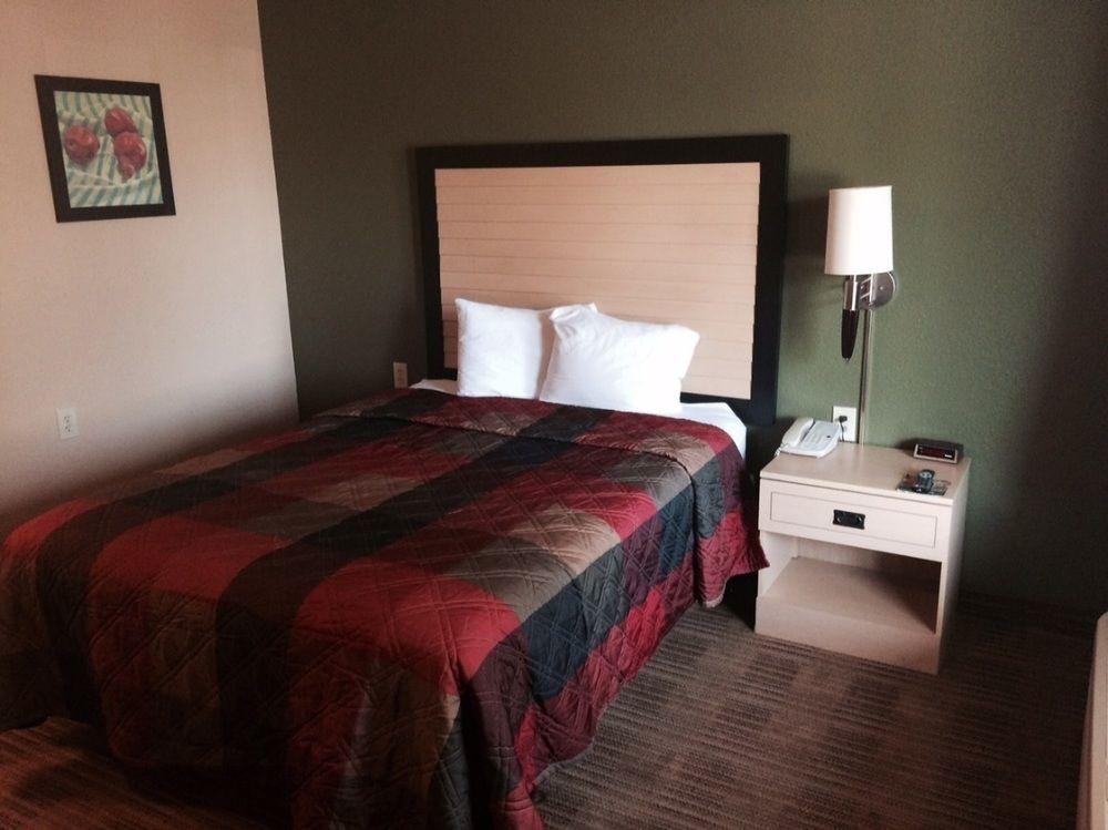 HomeTowne Studios Raleigh – Durham