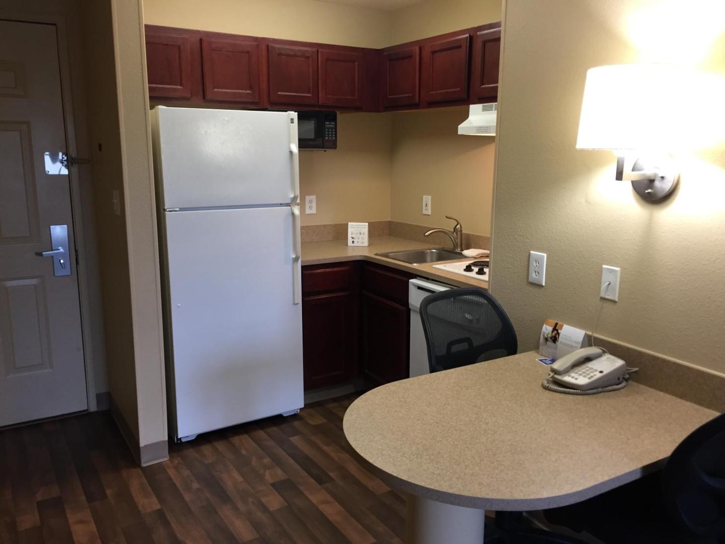 Extended Stay America Raleigh RTP 4919 Miami Blvd.